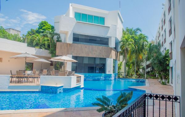 Continental Caribe Bay