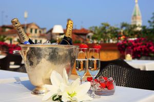 Alojamiento - Hotel A LA Commedia