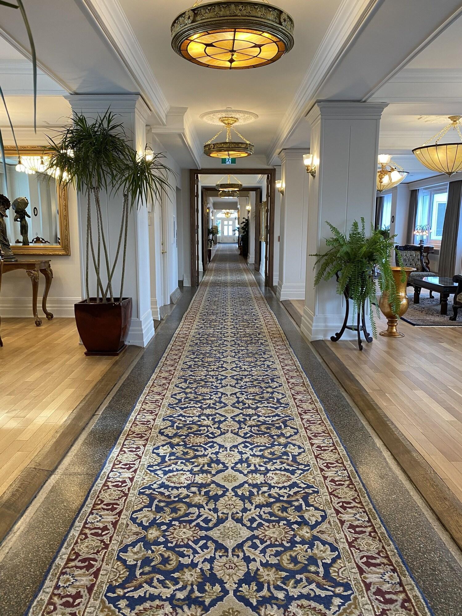 Vista Lobby StoneHaven Le Manoir Relais & Châteaux