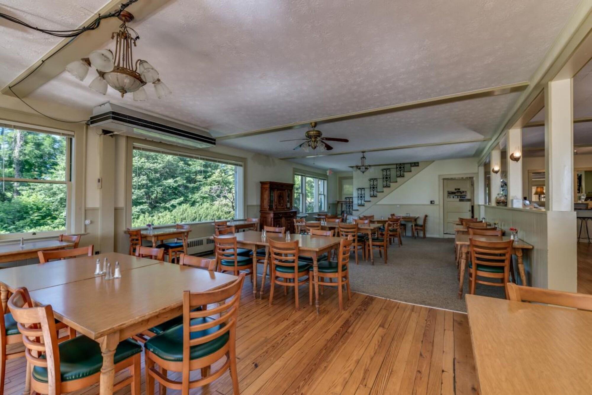 Restaurant Echo Mountain Inn