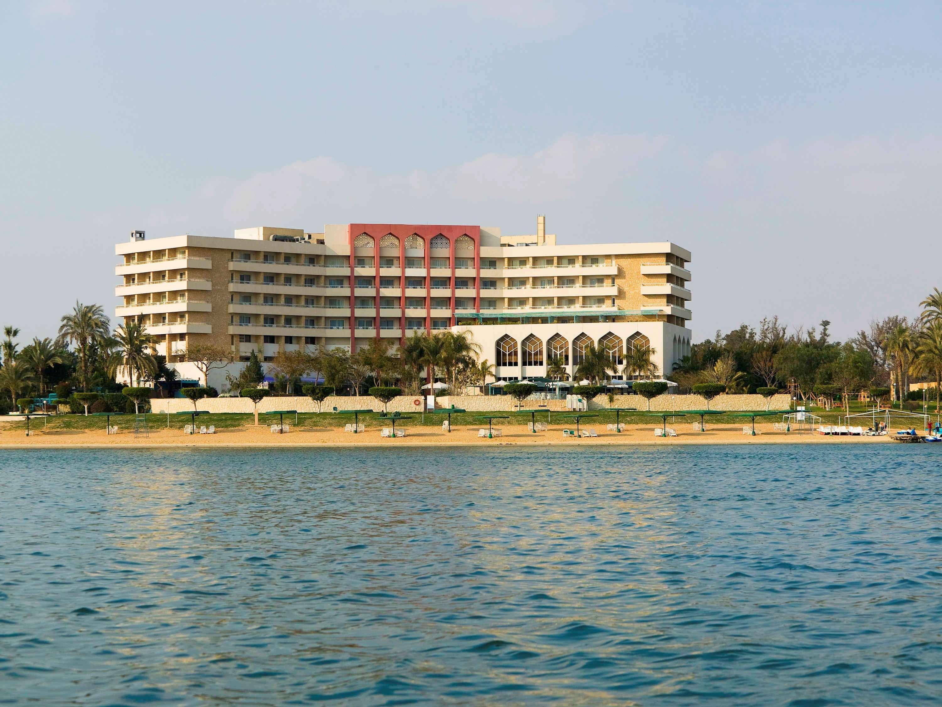 Vista Exterior Mercure Ismailia Forsan Island Hotel