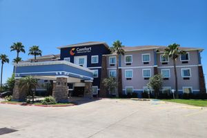 Alojamiento - Comfort Inn & Suites Donna near I-2