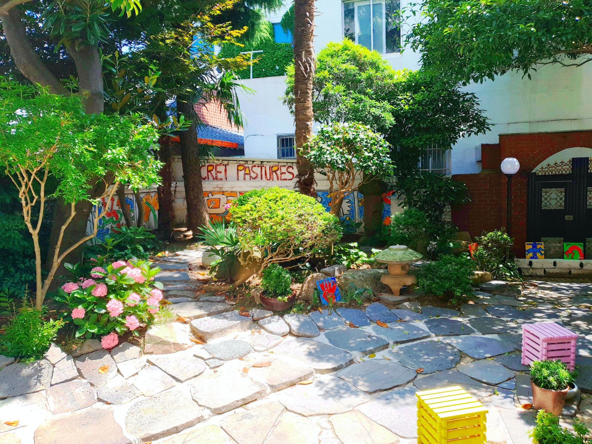 Comodidades del Alojamiento Gallery Family Hotel