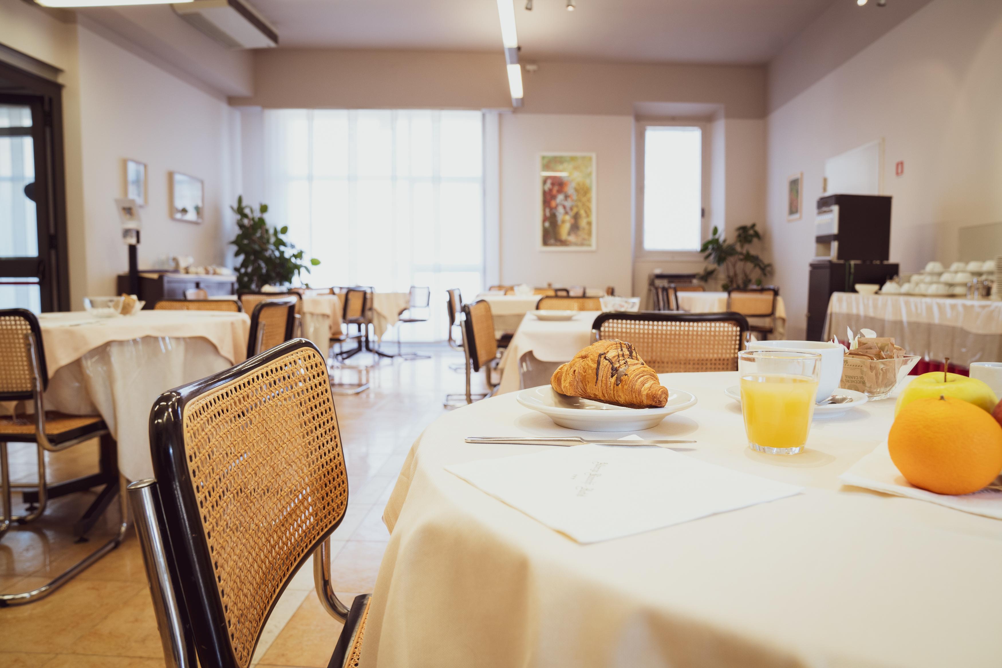 Bar/Salón Albergo Bianchi Stazione