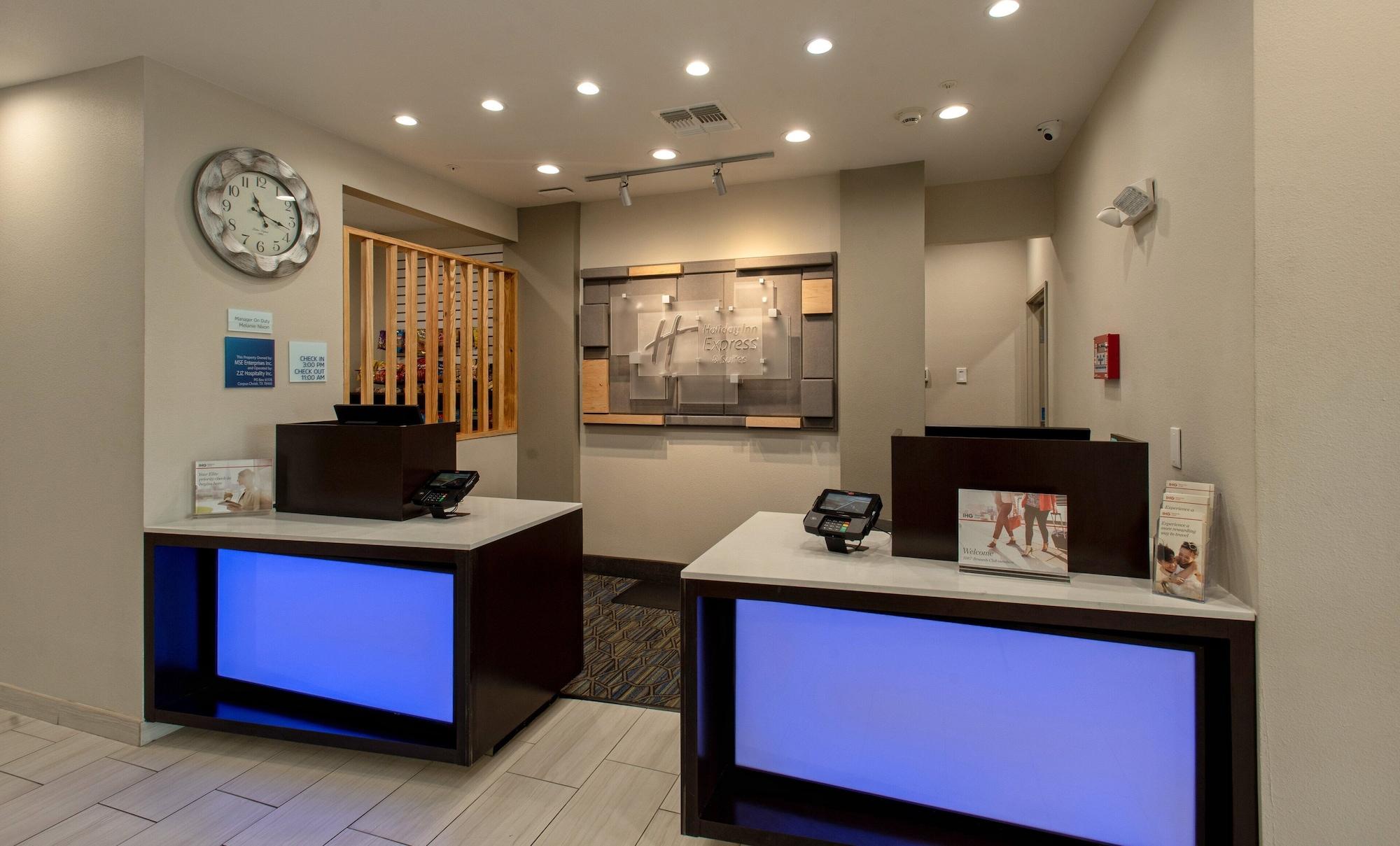 Vista Lobby Holiday Inn Express & Suites Port Aransas/Beach Area by IHG