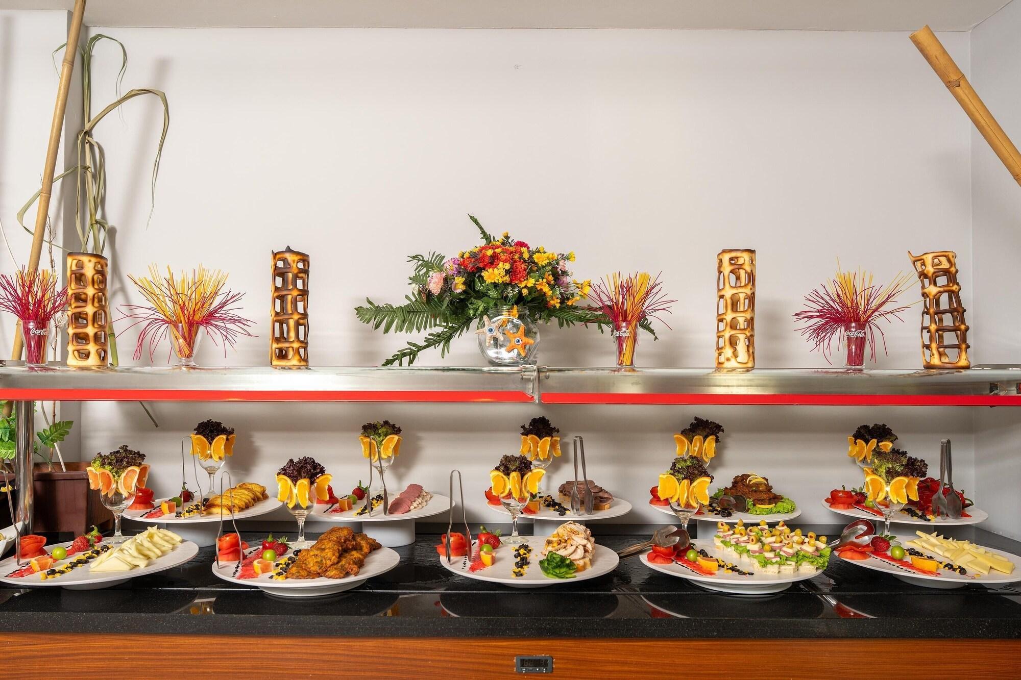 Restaurant Marbel Hotel by Palm Wings