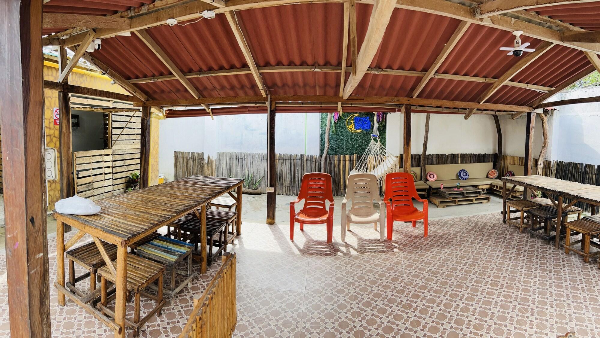 Restaurant Hostel Liwa Kashi