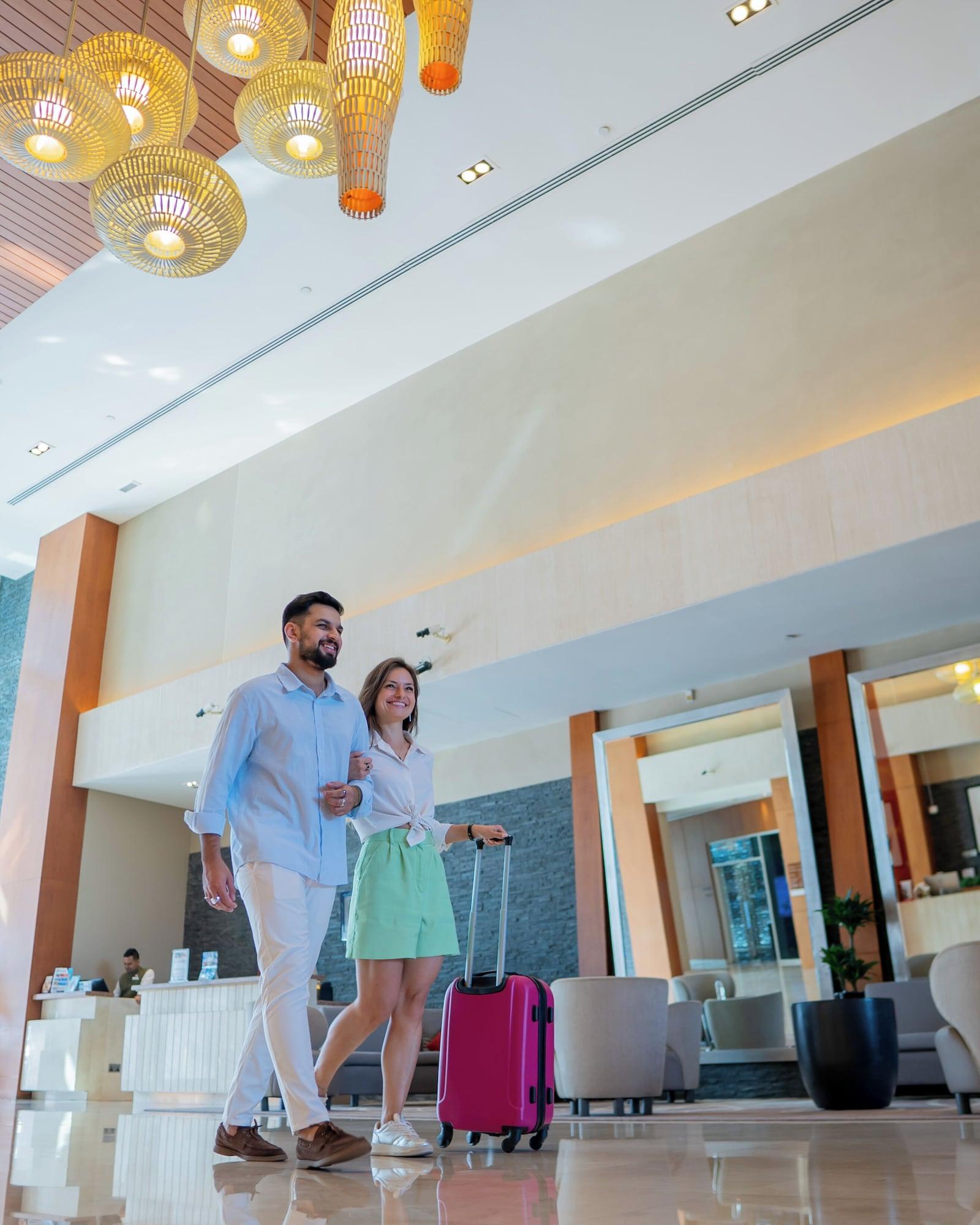 Vista Lobby Yas Plaza Marina