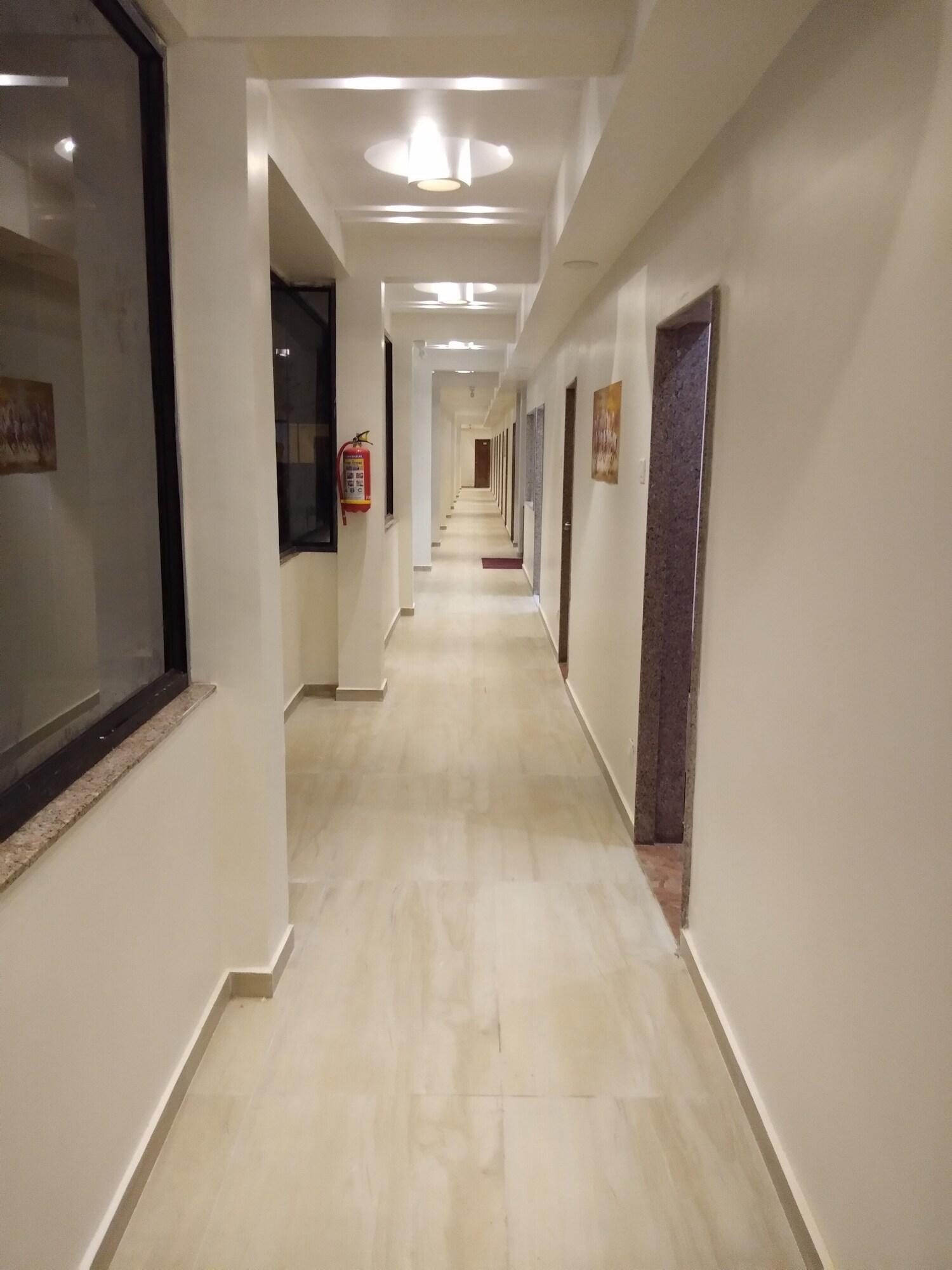 Varios Hotel Krishna