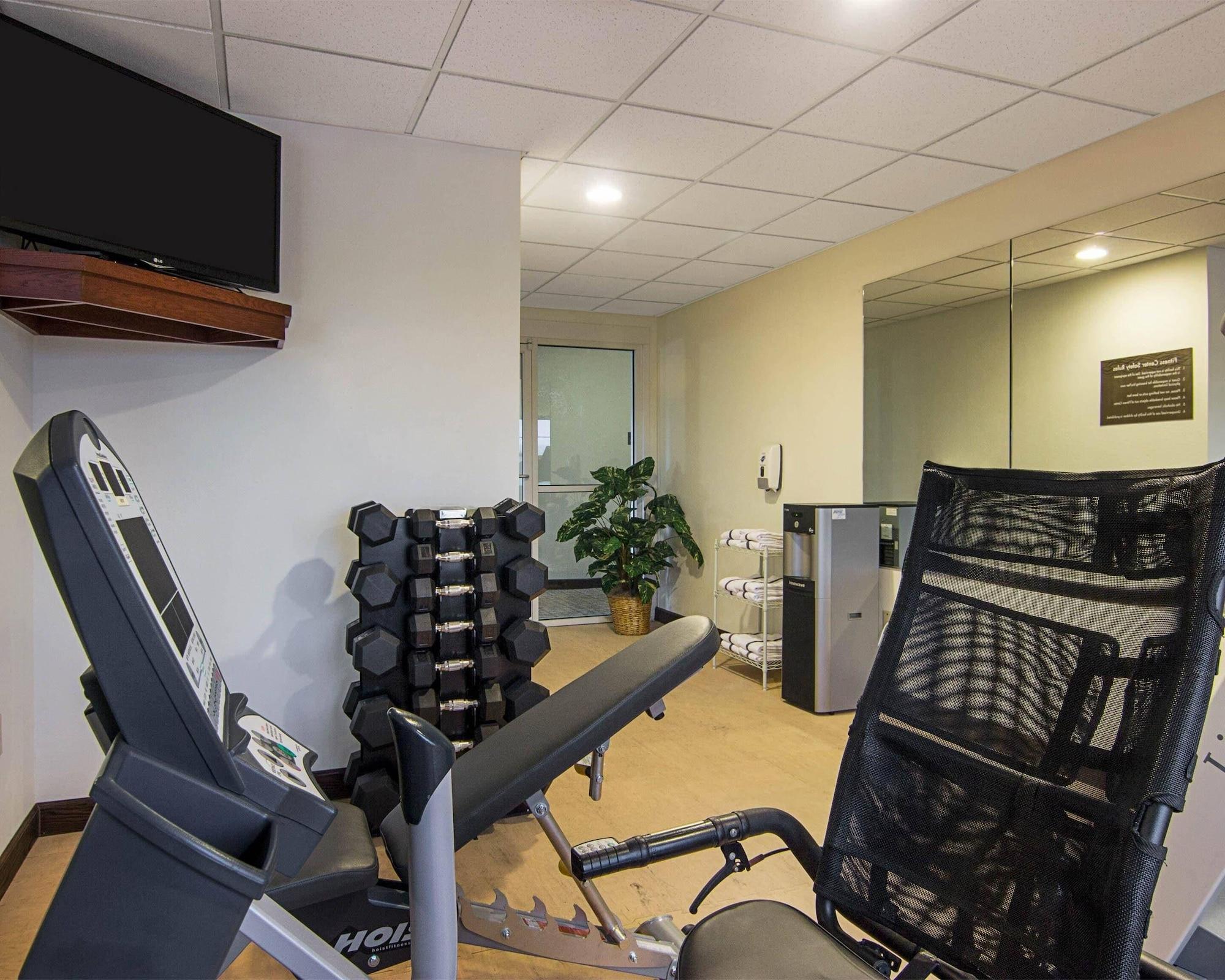 Gimnasio Comfort Inn & Suites Grafton - Cedarburg