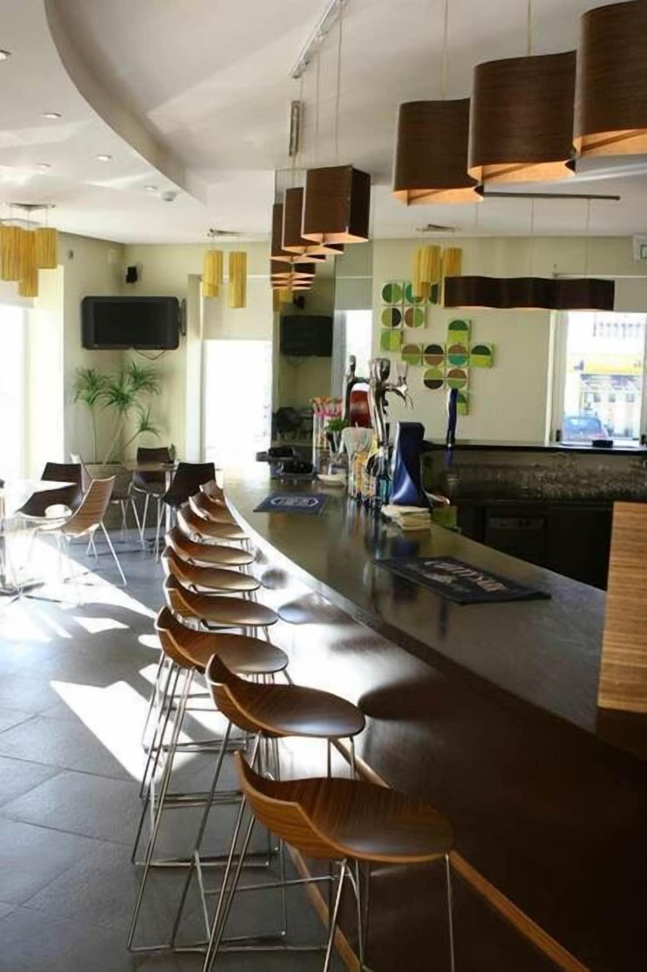 Bar/Salón Jardins Vale de Parra