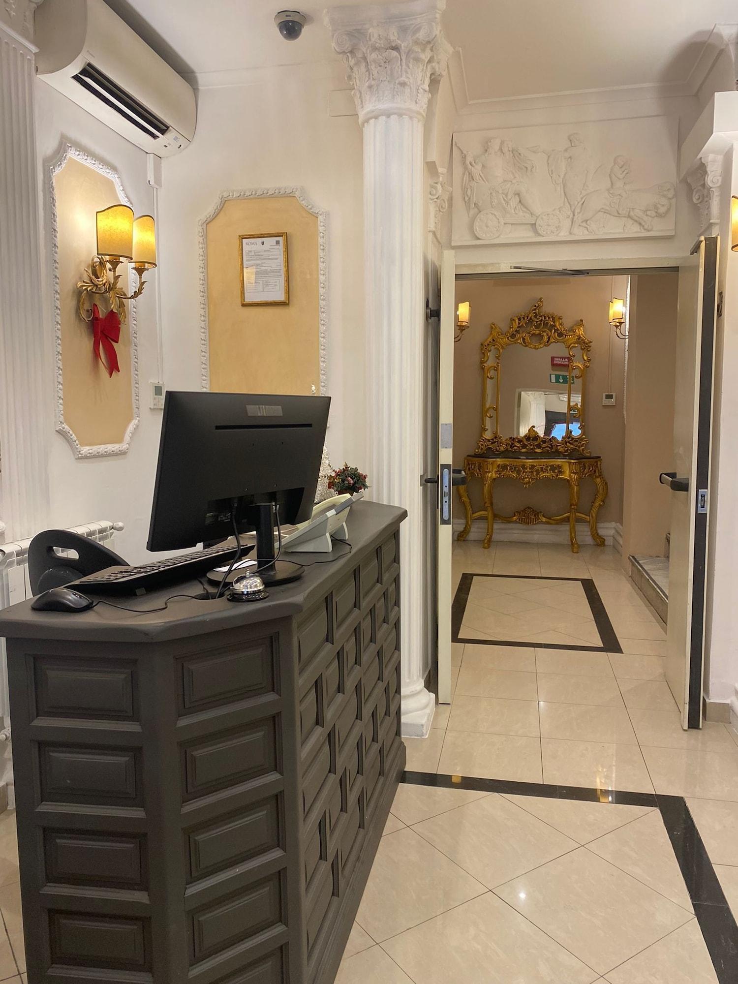 Varios Hotel Erdarelli