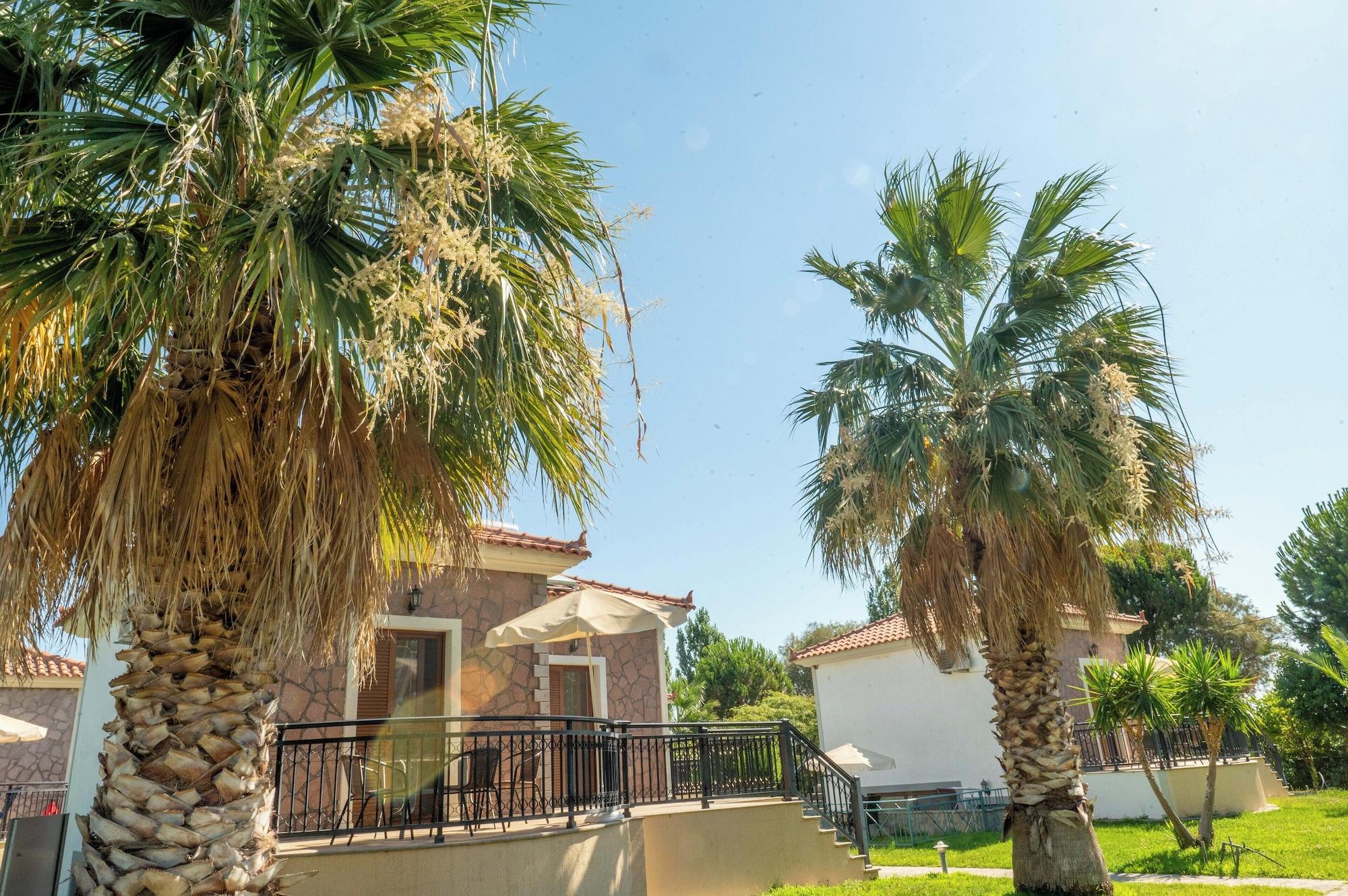 Vista Exterior Kaloni village apartments