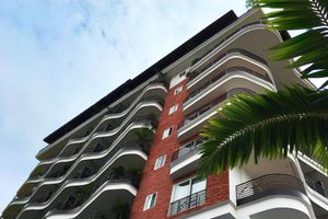 Alojamiento - Pinnacle Resorts 180