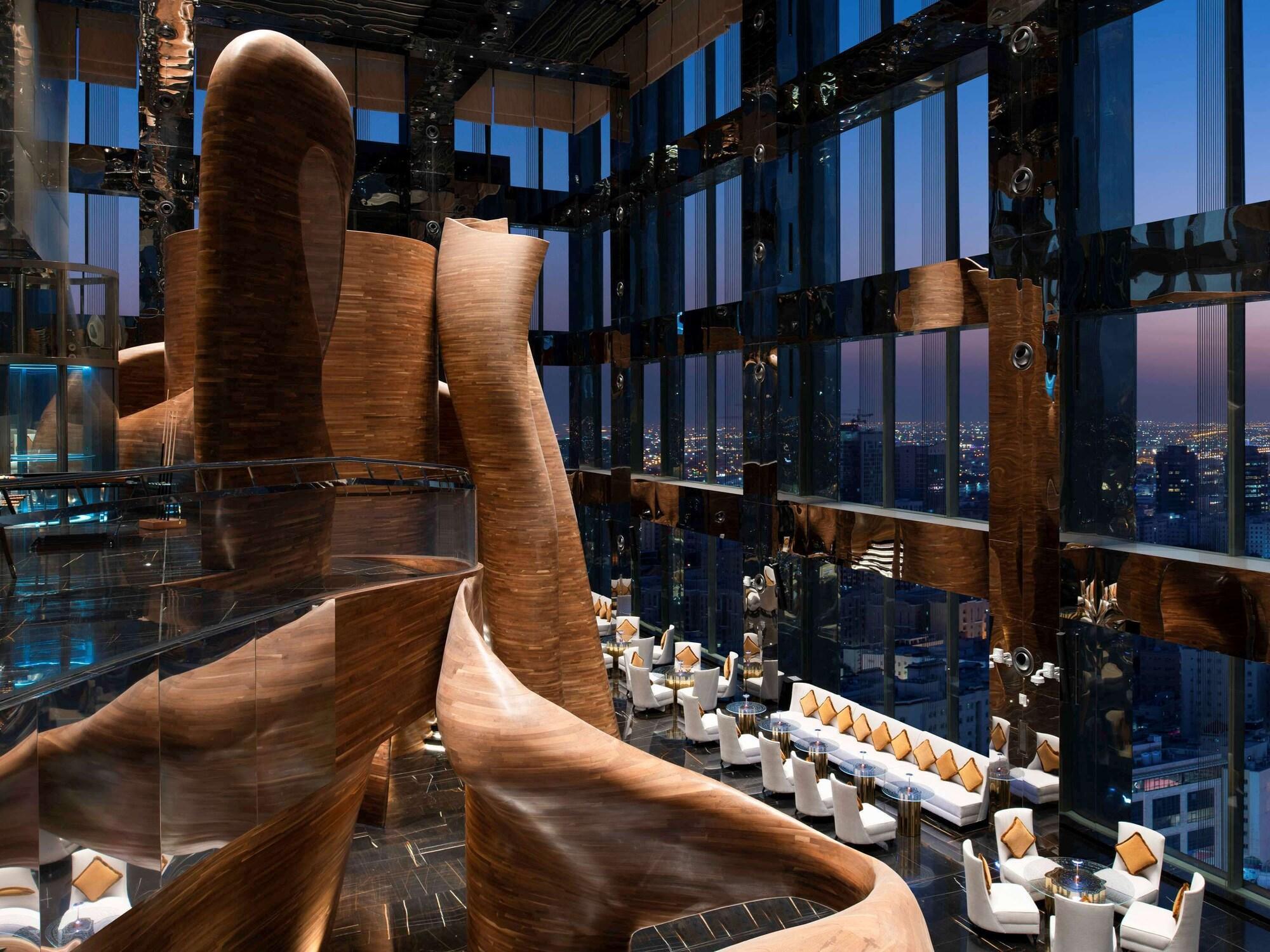 Bar/Salón Banyan Tree Doha at La Cigale Mushaireb
