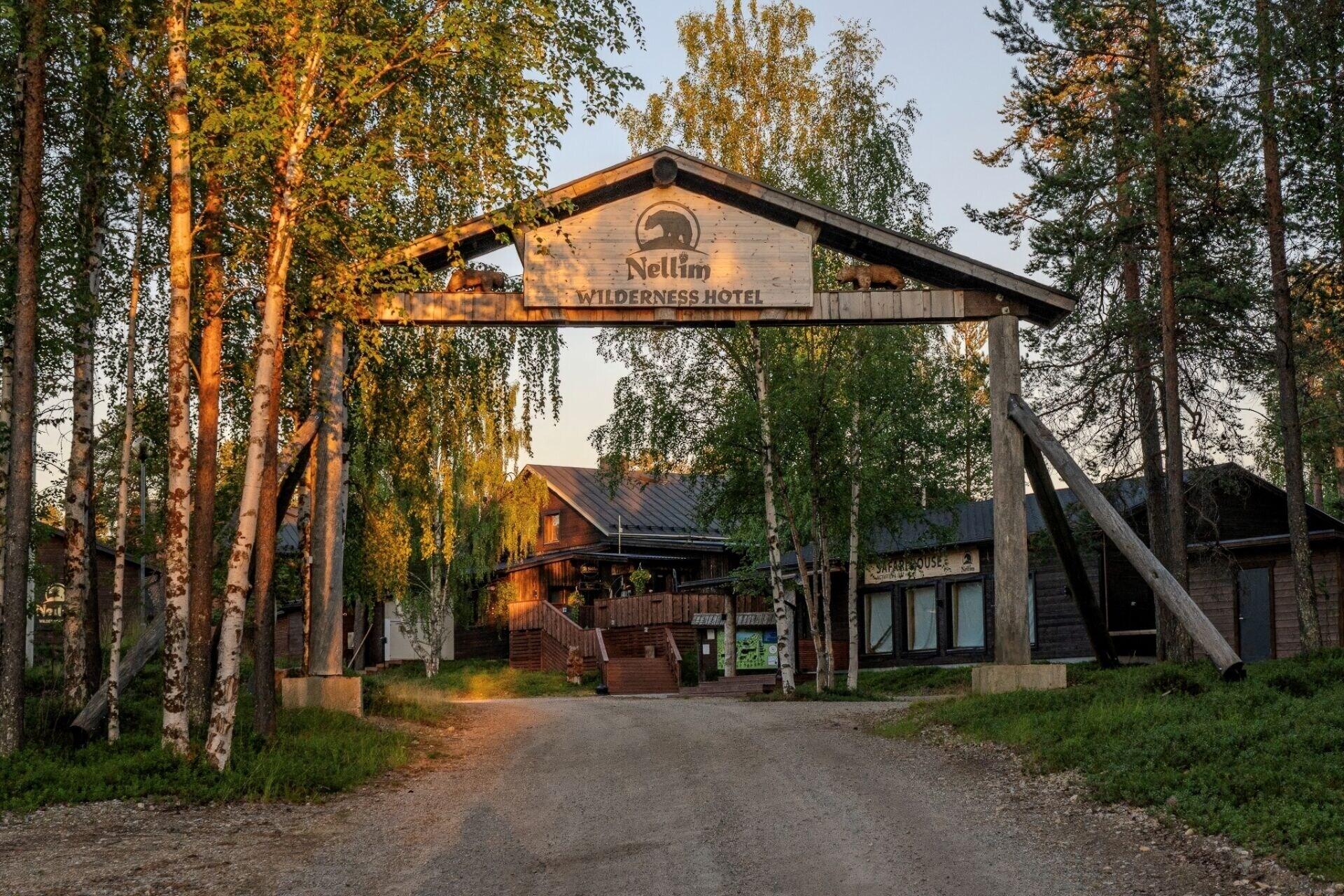 Varios Wilderness Hotel Nellim & Igloos