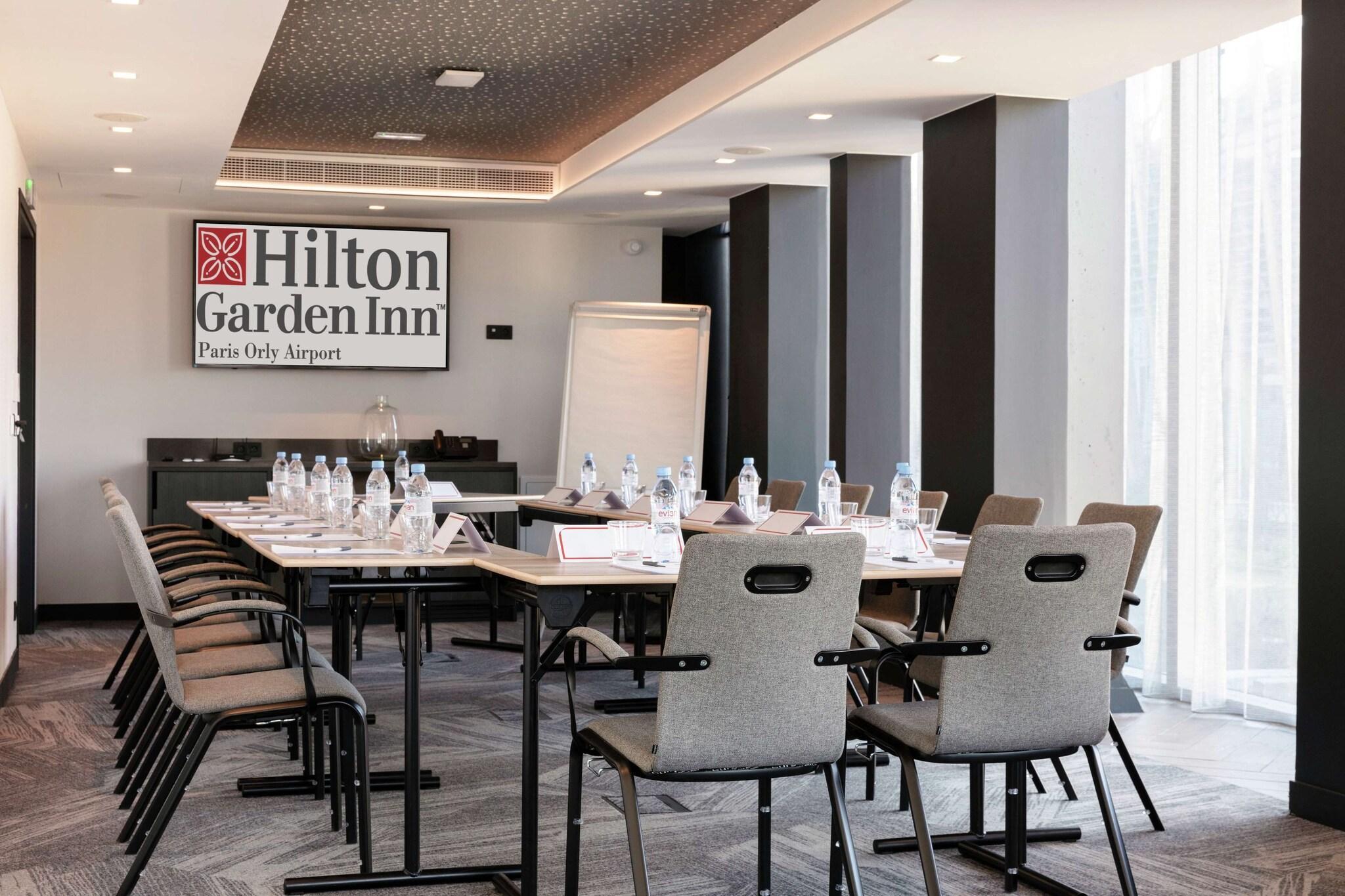Restaurant Hilton Garden Inn Paris Orly Airport