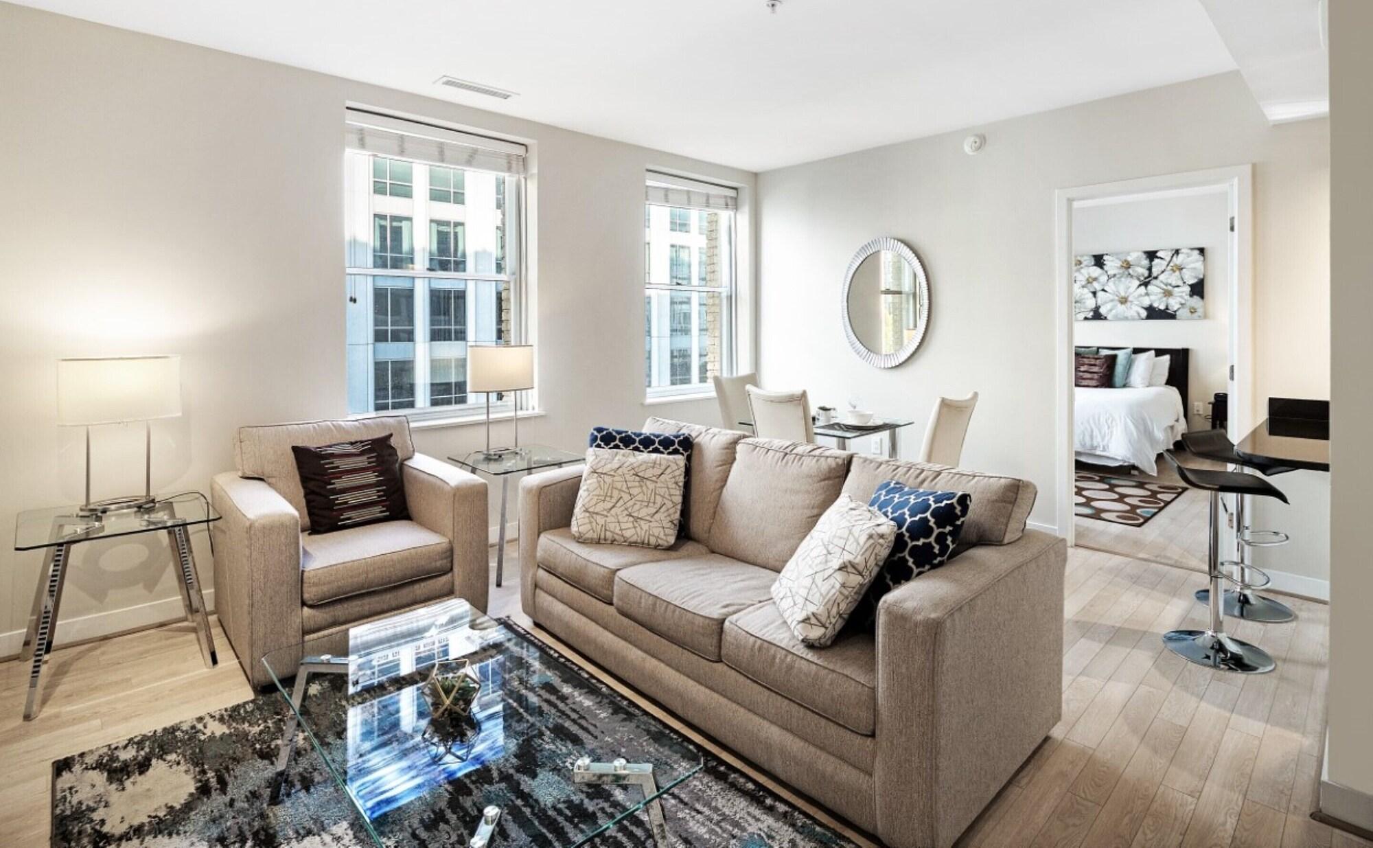 Varios Global Luxury Suites at The White House
