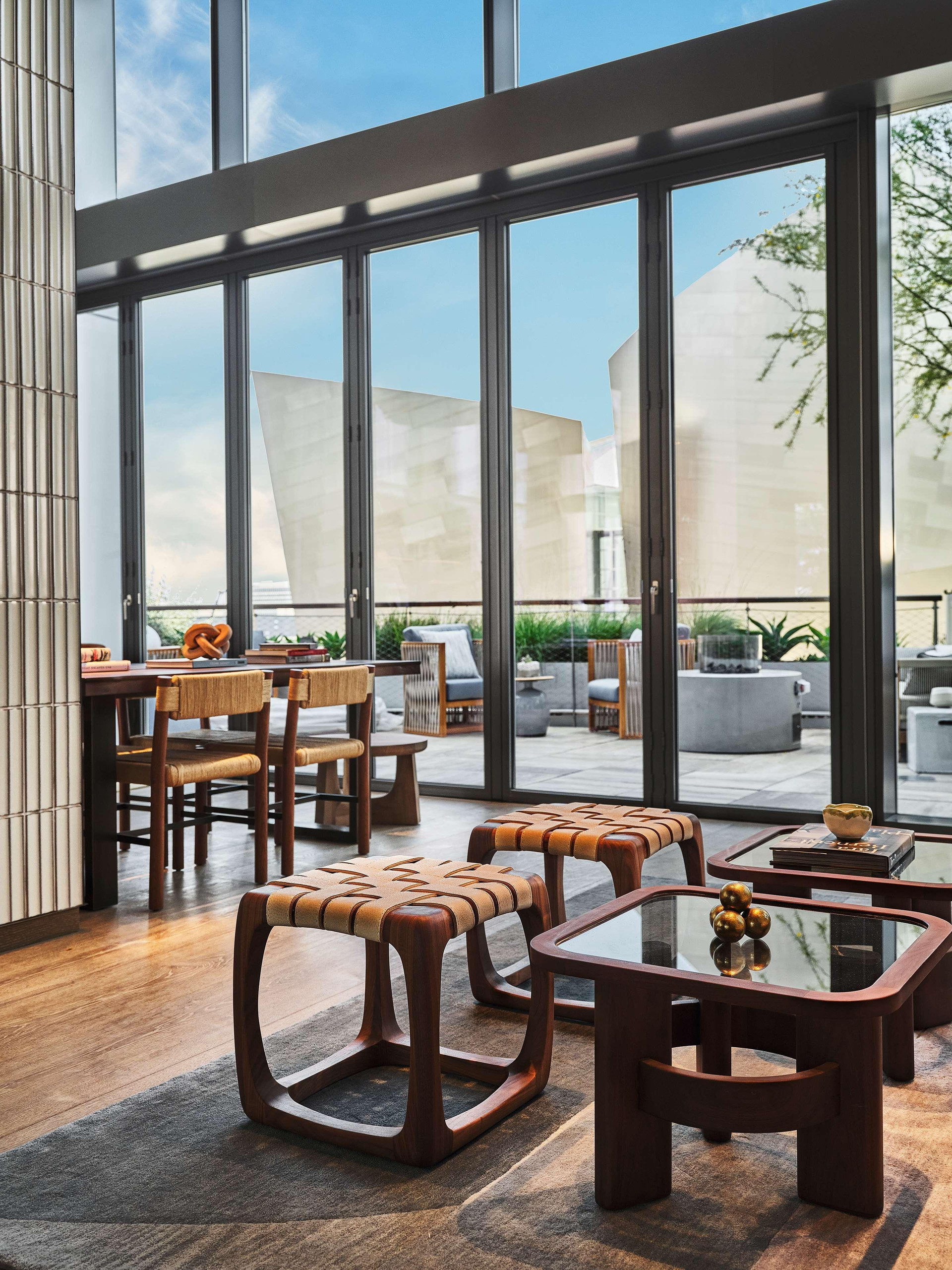 Vista Lobby Conrad Los Angeles