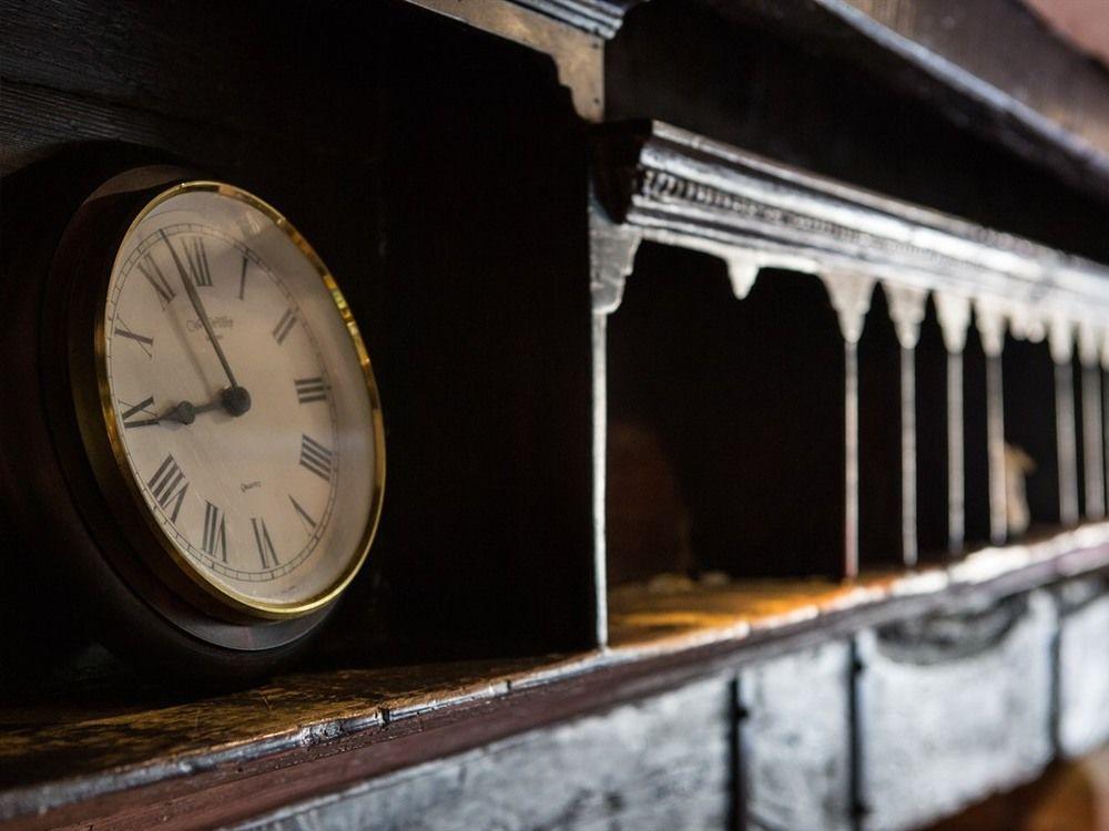 Bar/Salón George and Dragon