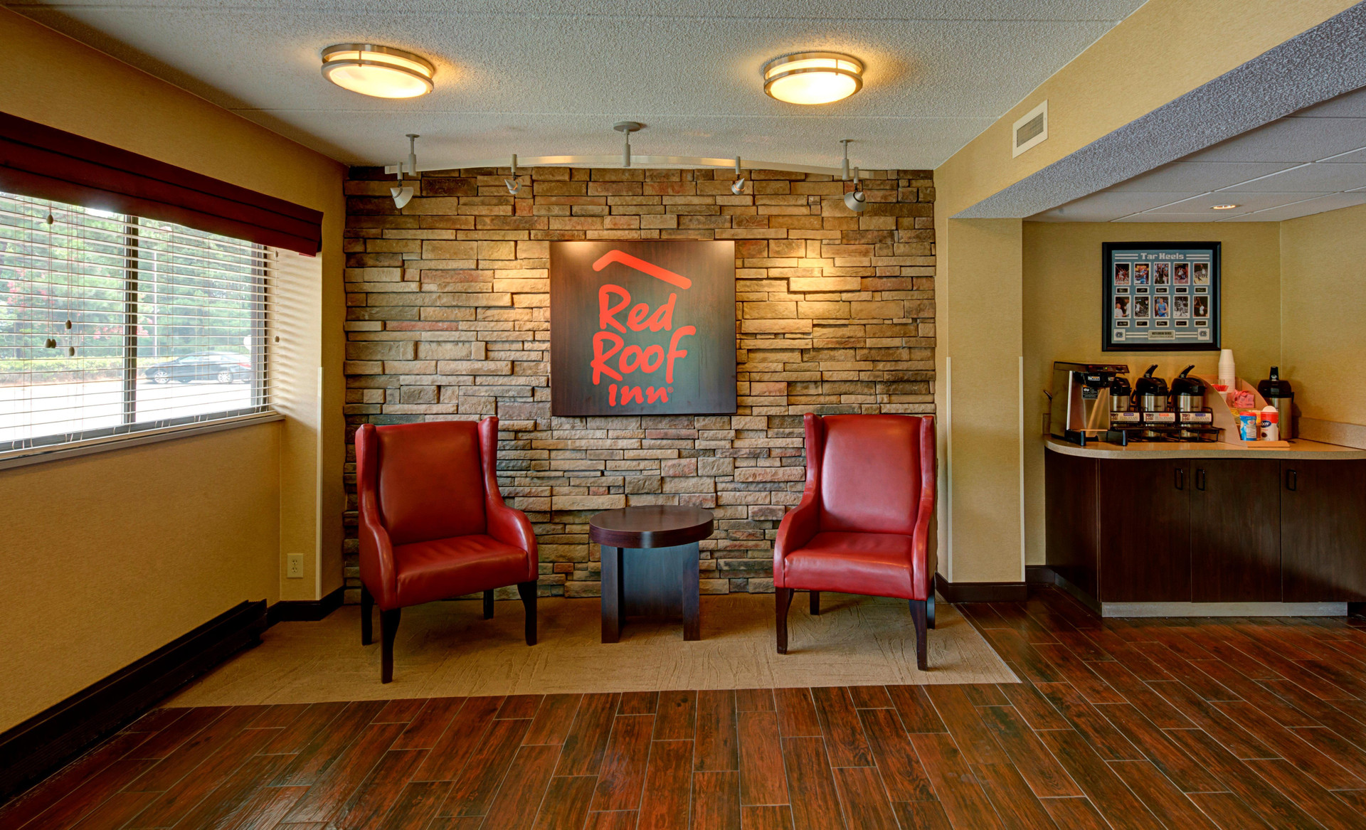Vista Lobby Red Roof Inn Chapel Hill - UNC