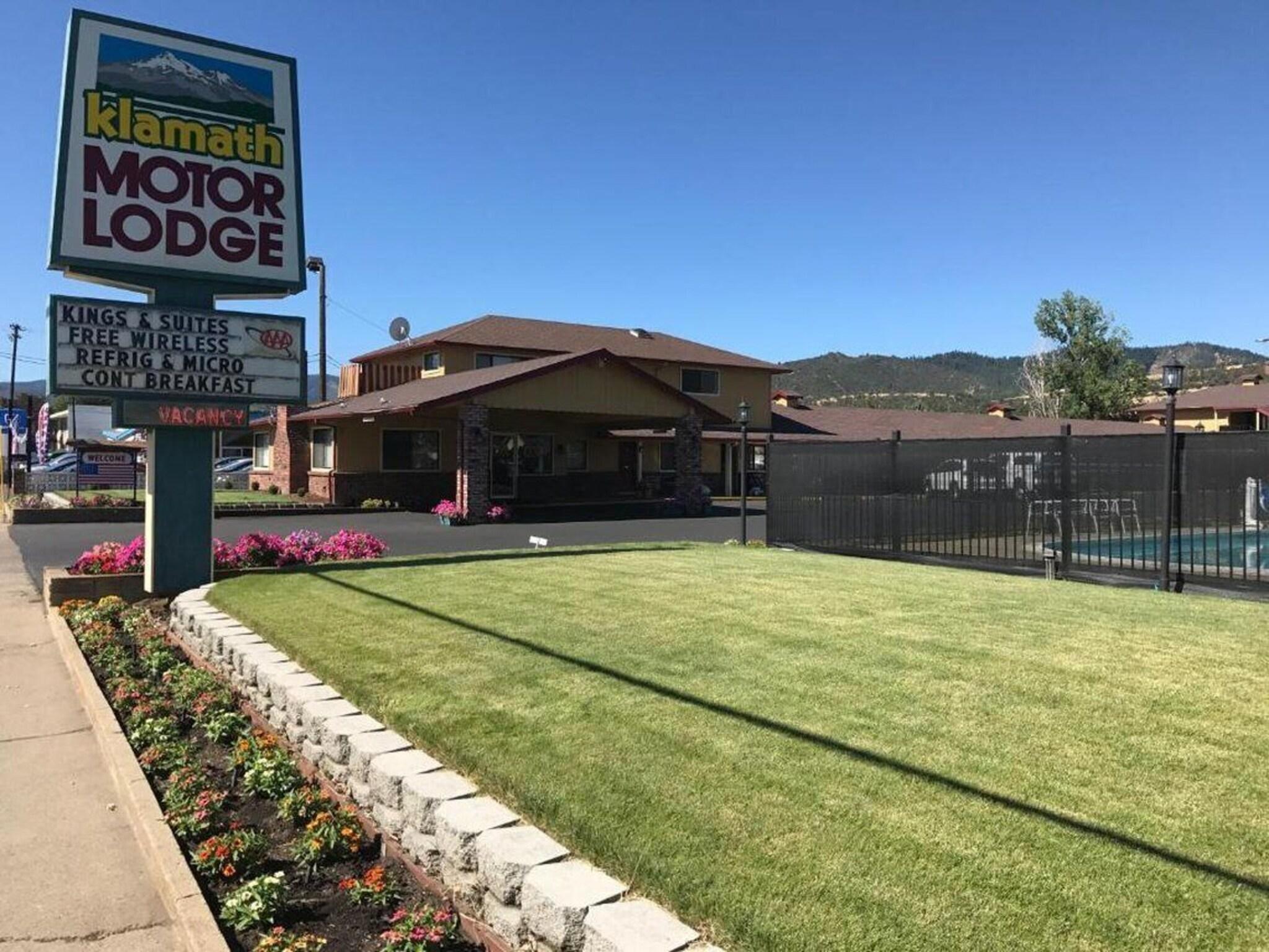 Vista Exterior Klamath Motor Lodge