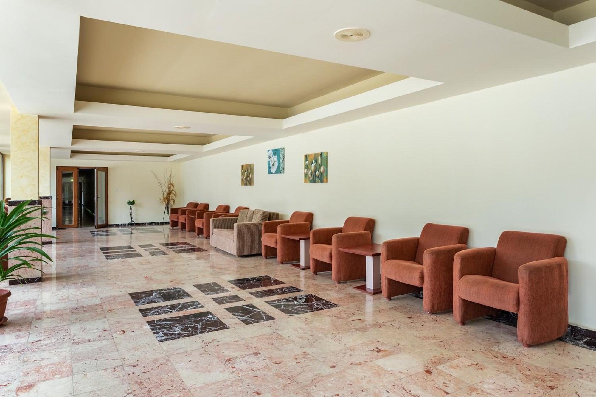 Vista Lobby Bran-Brad-Bega