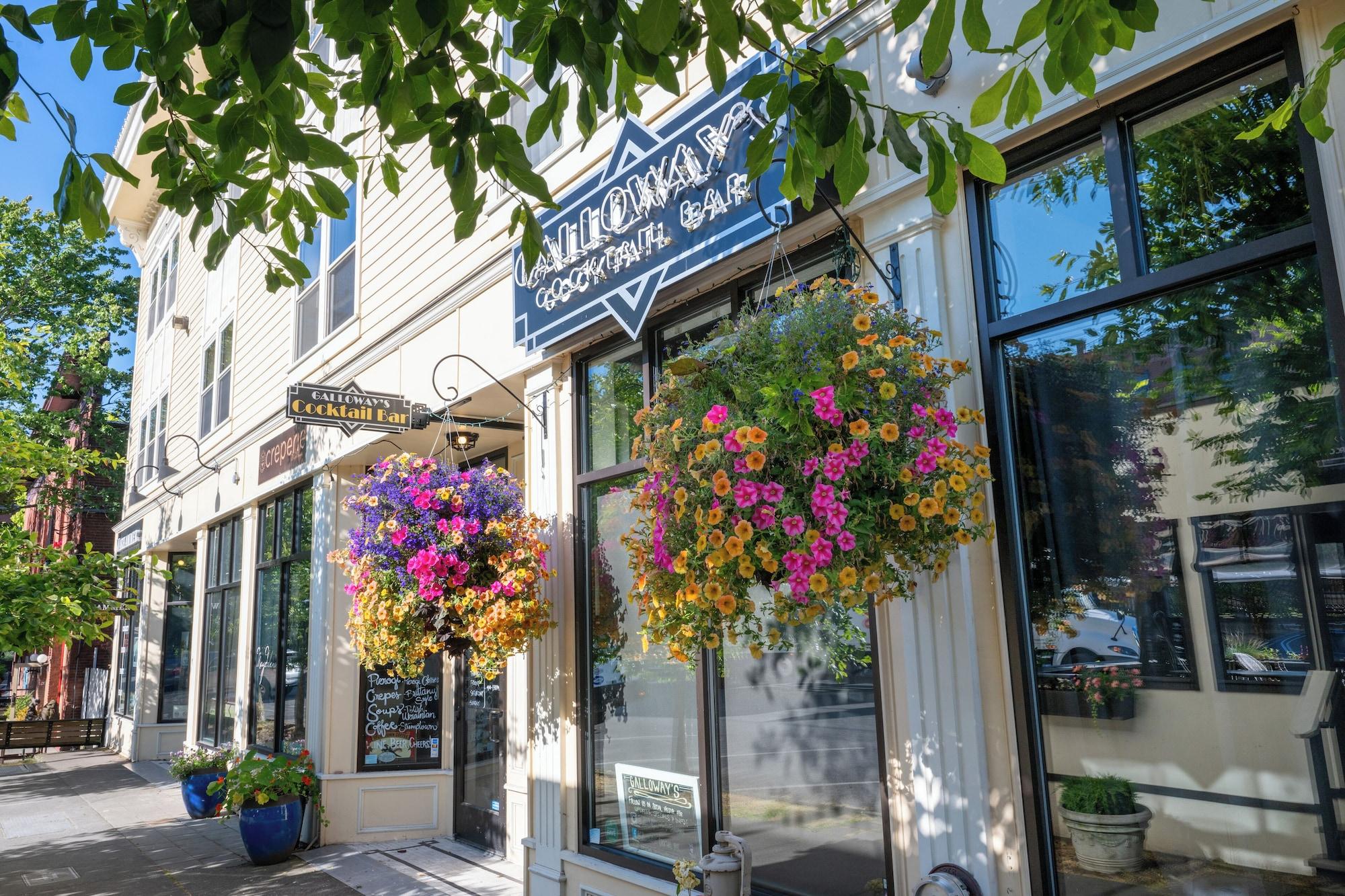 Restaurant Fairhaven Village Inn