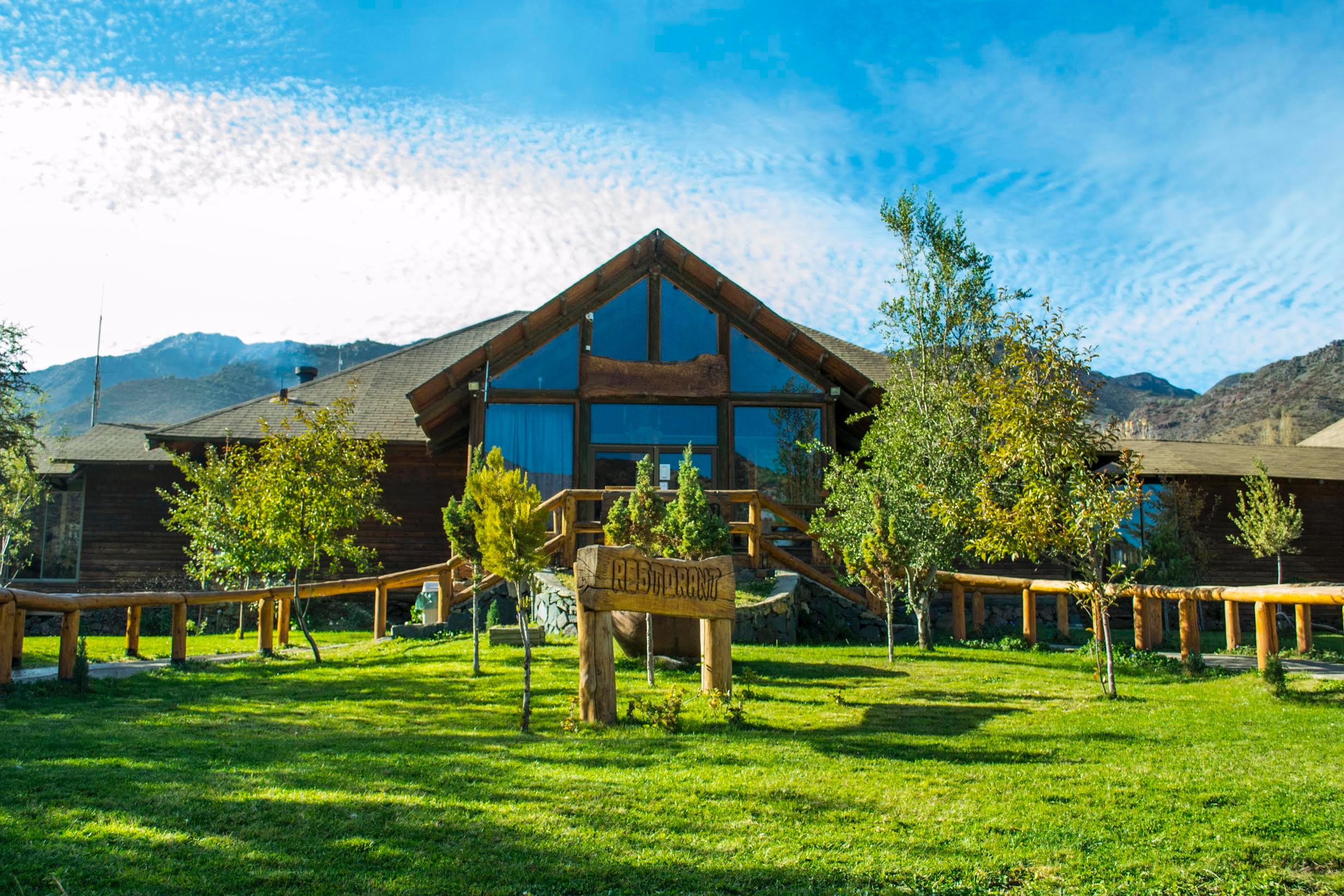 Vista Exterior San Francisco Lodge Spa