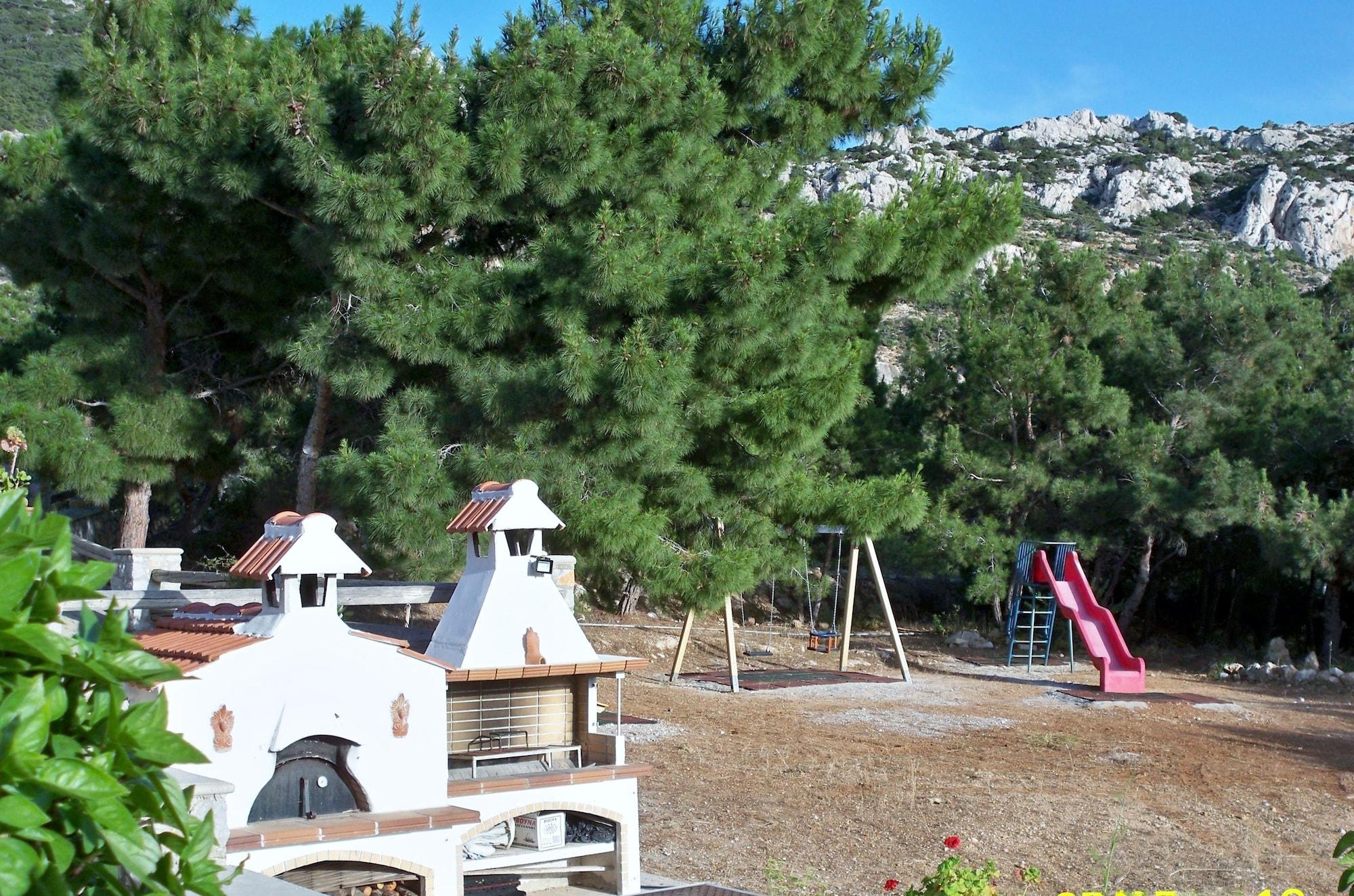 Instalaciones Recreativas Miraluna Hotel