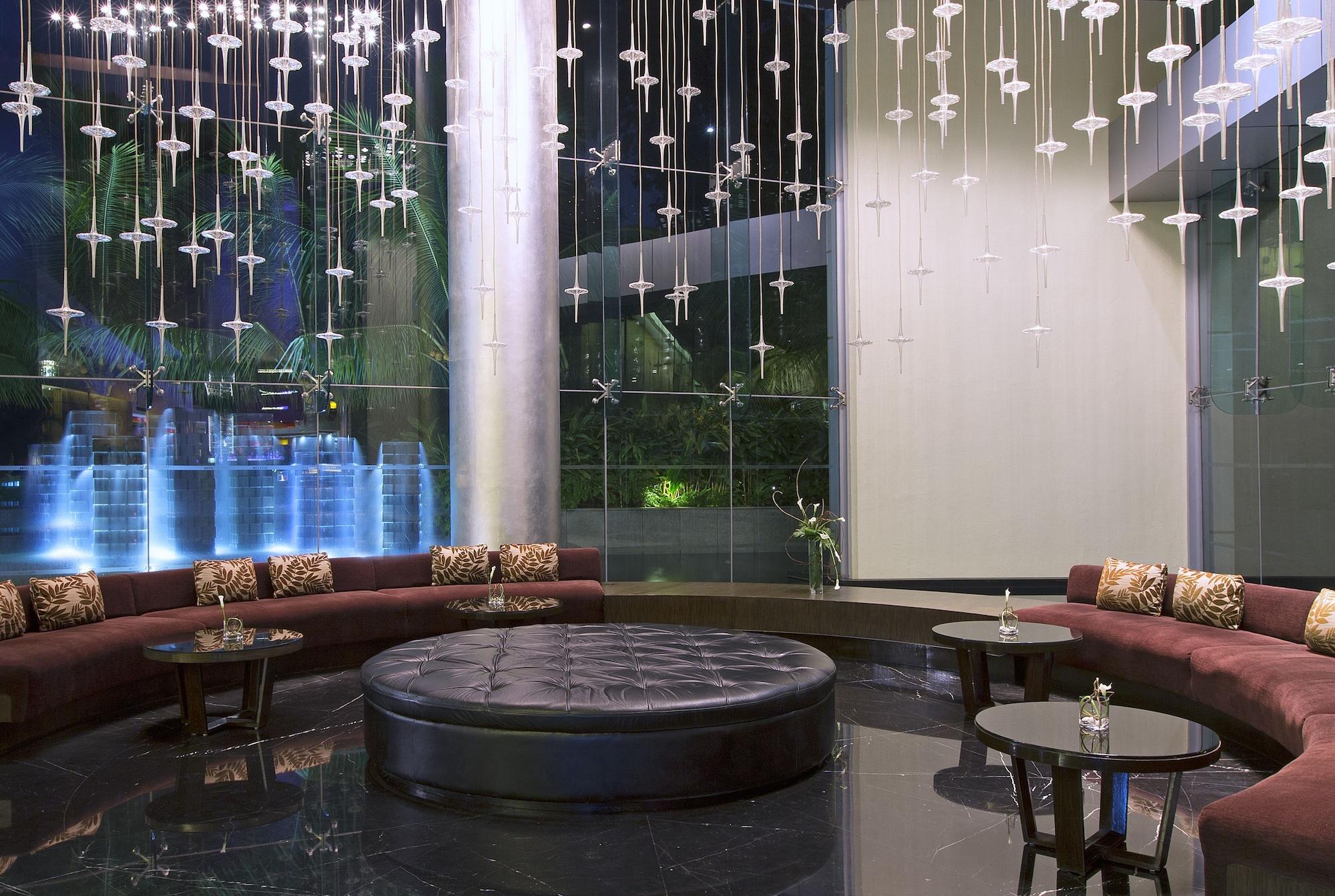 Vista Lobby The Westin Mumbai Garden City