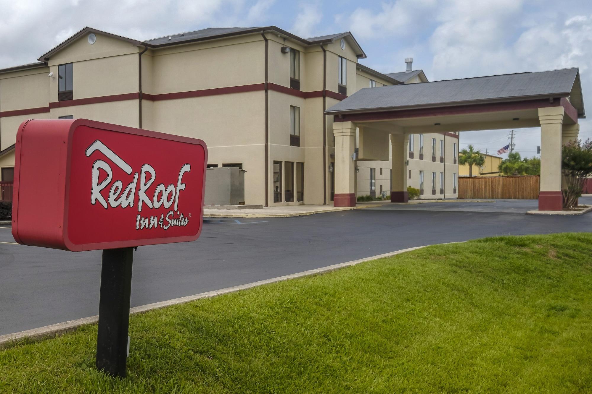 Vista Exterior Red Roof Inn & Suites Mobile SW – I-10