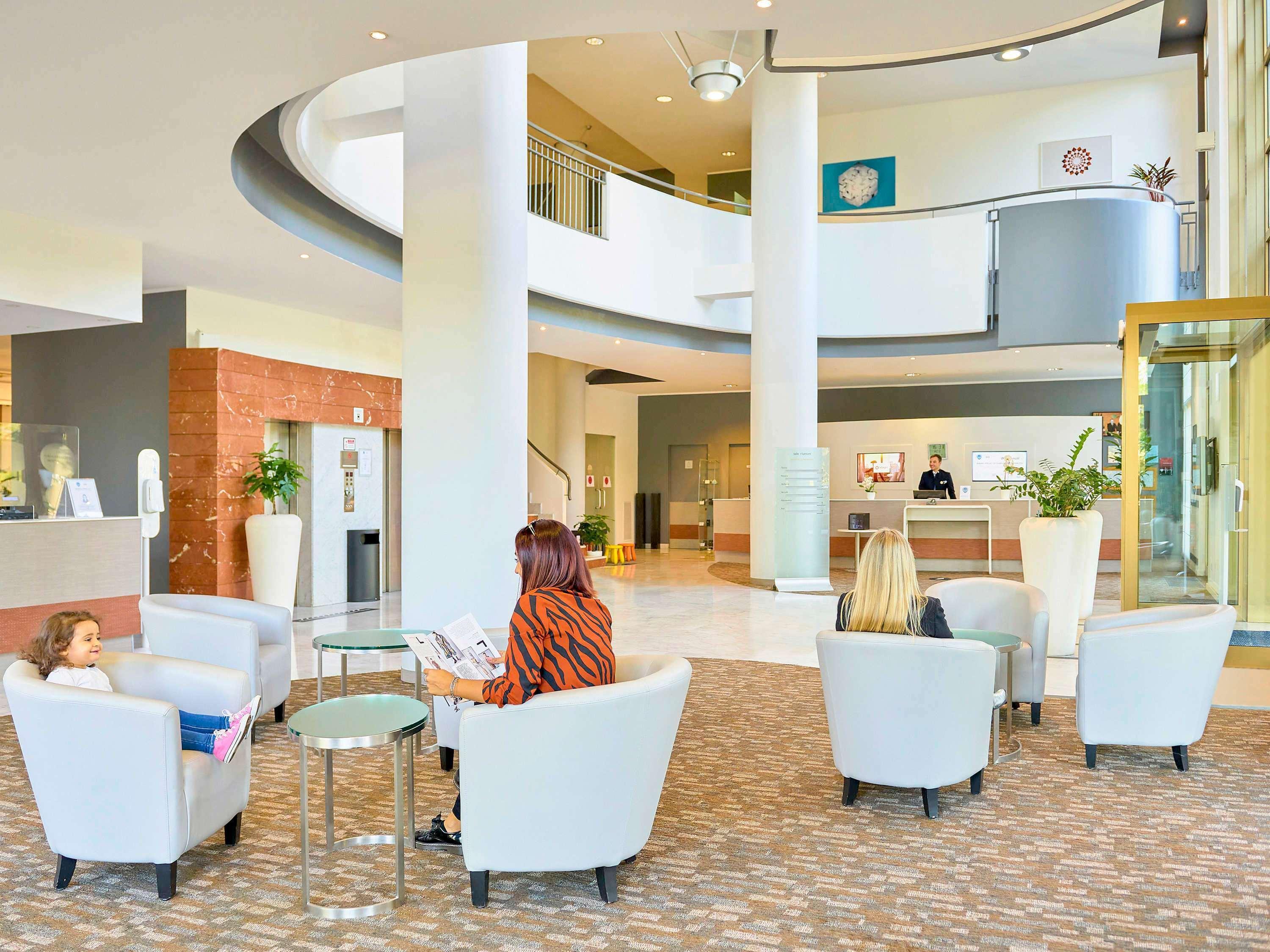 Vista Exterior Novotel Torino Corso Giulio Cesare