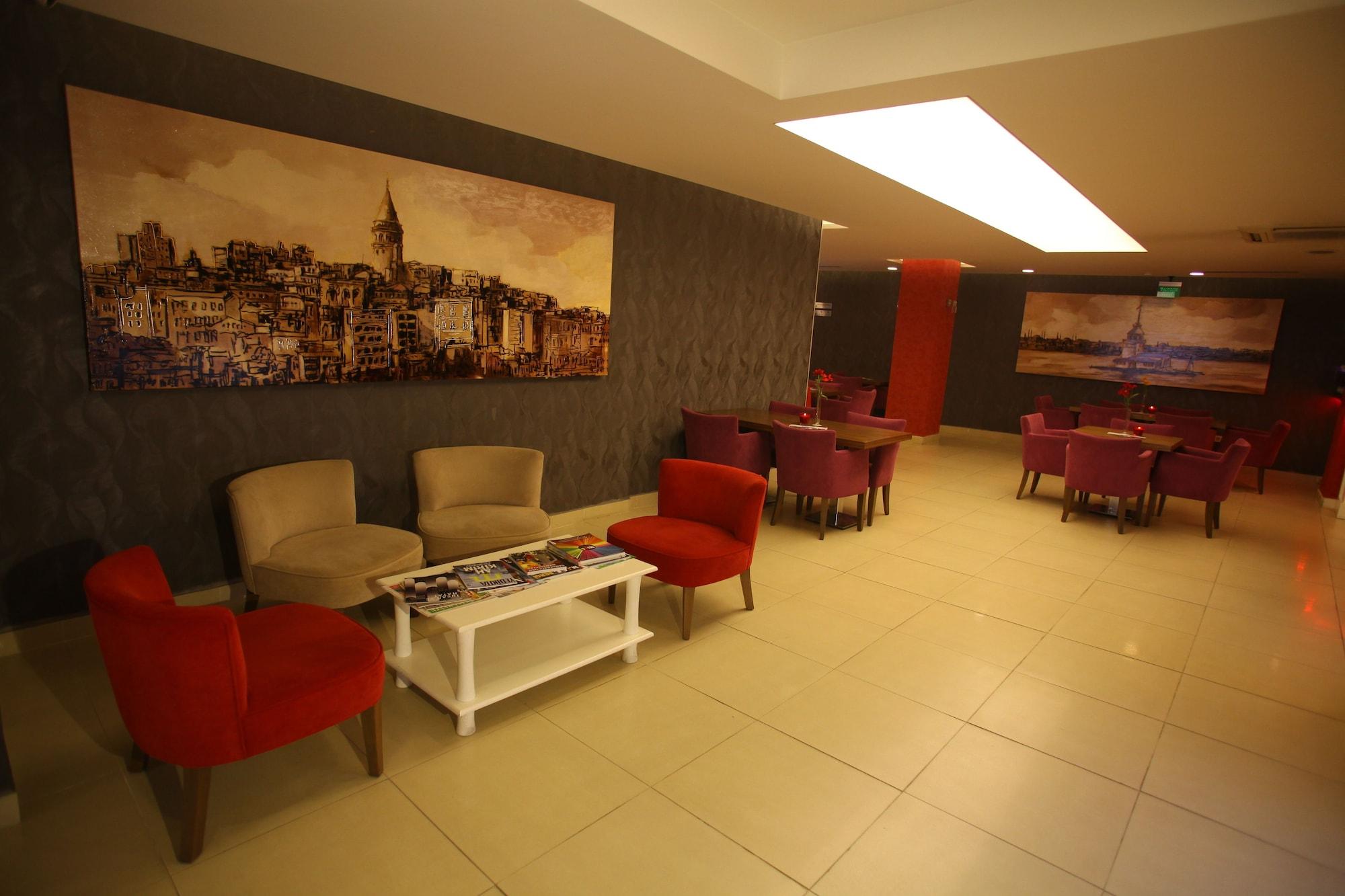 Vista Lobby Helikon Business Hotel