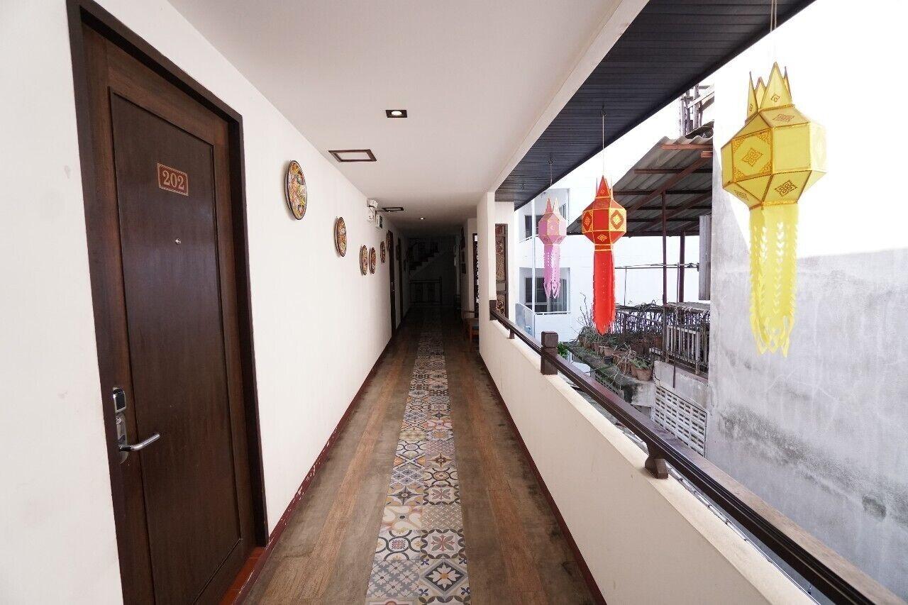 Vista Lobby Baan Huen Phen