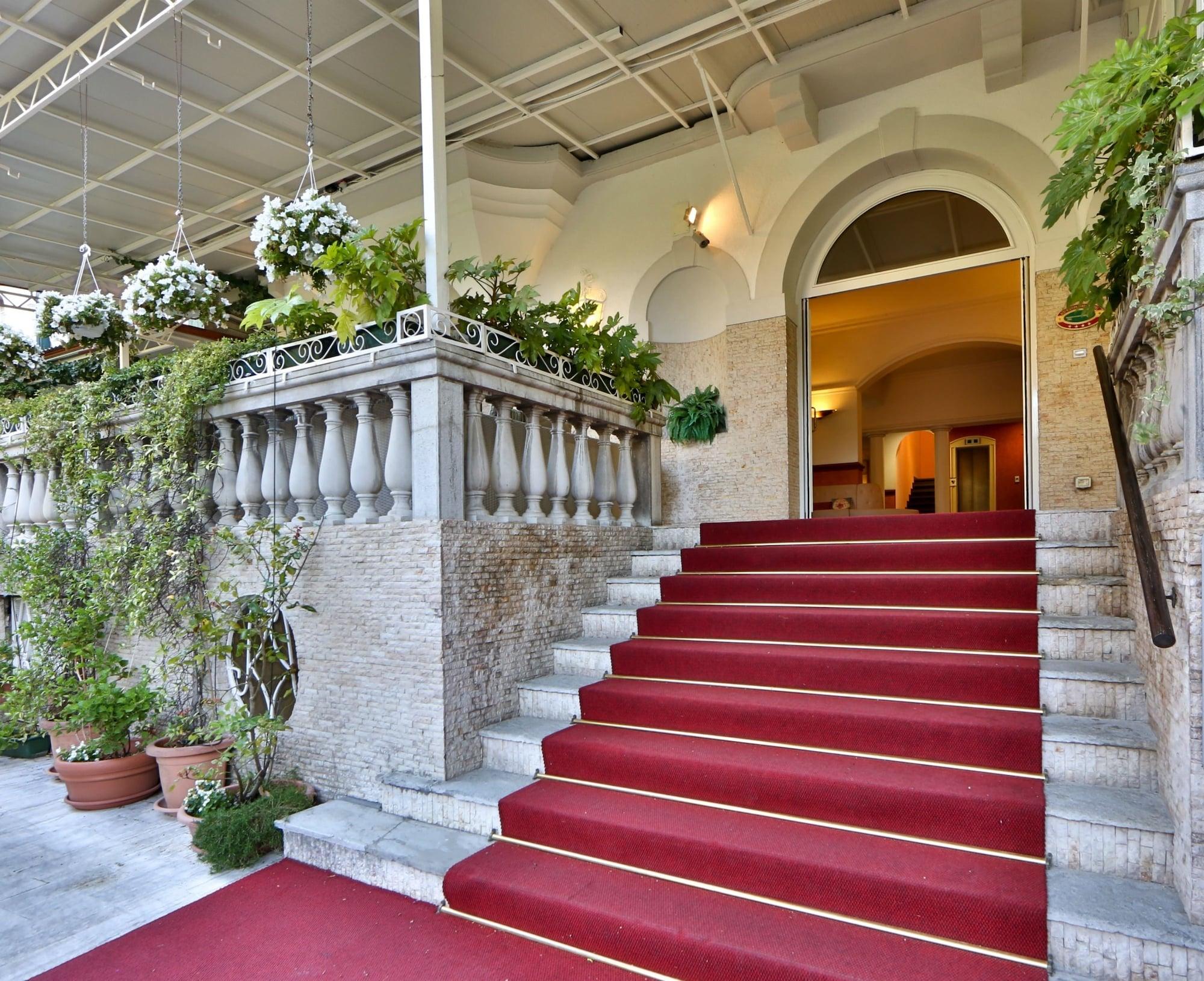 Vista Exterior Hotel Biasutti