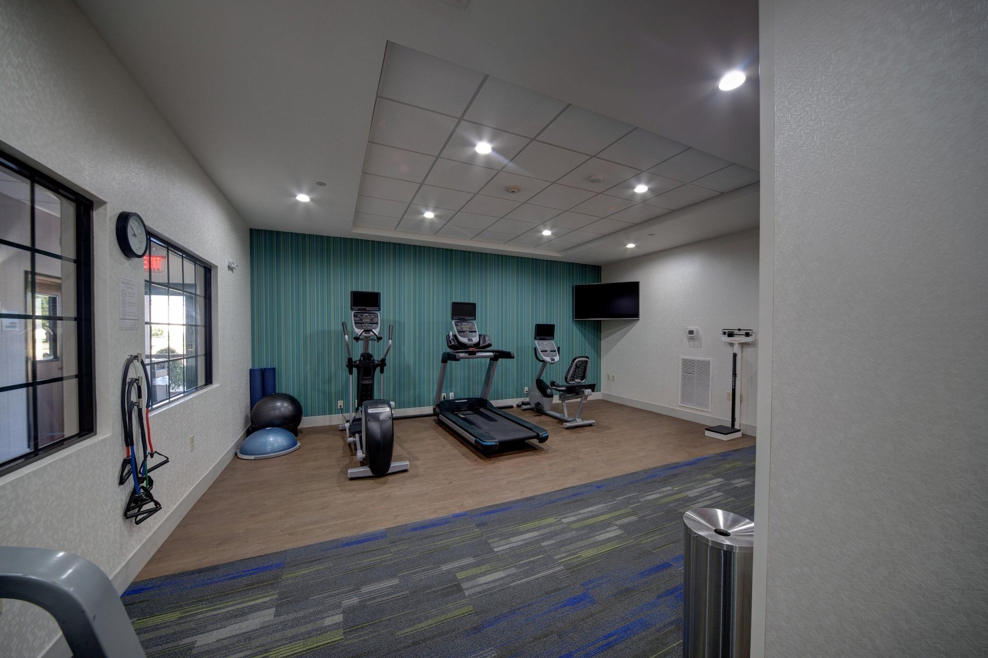 Gimnasio Holiday Inn Express & Suites Yukon by IHG