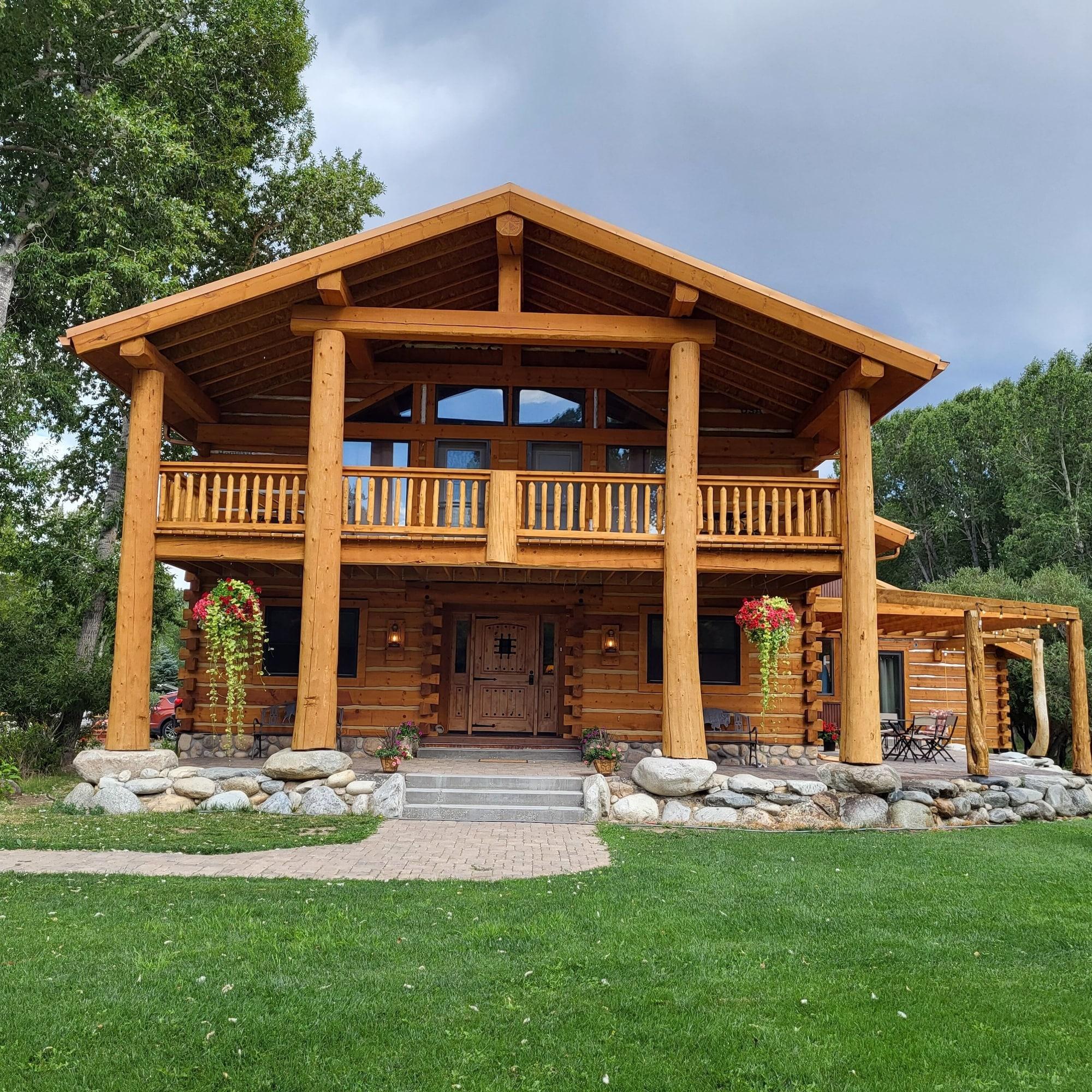 Varios Buffalo Peaks B&B