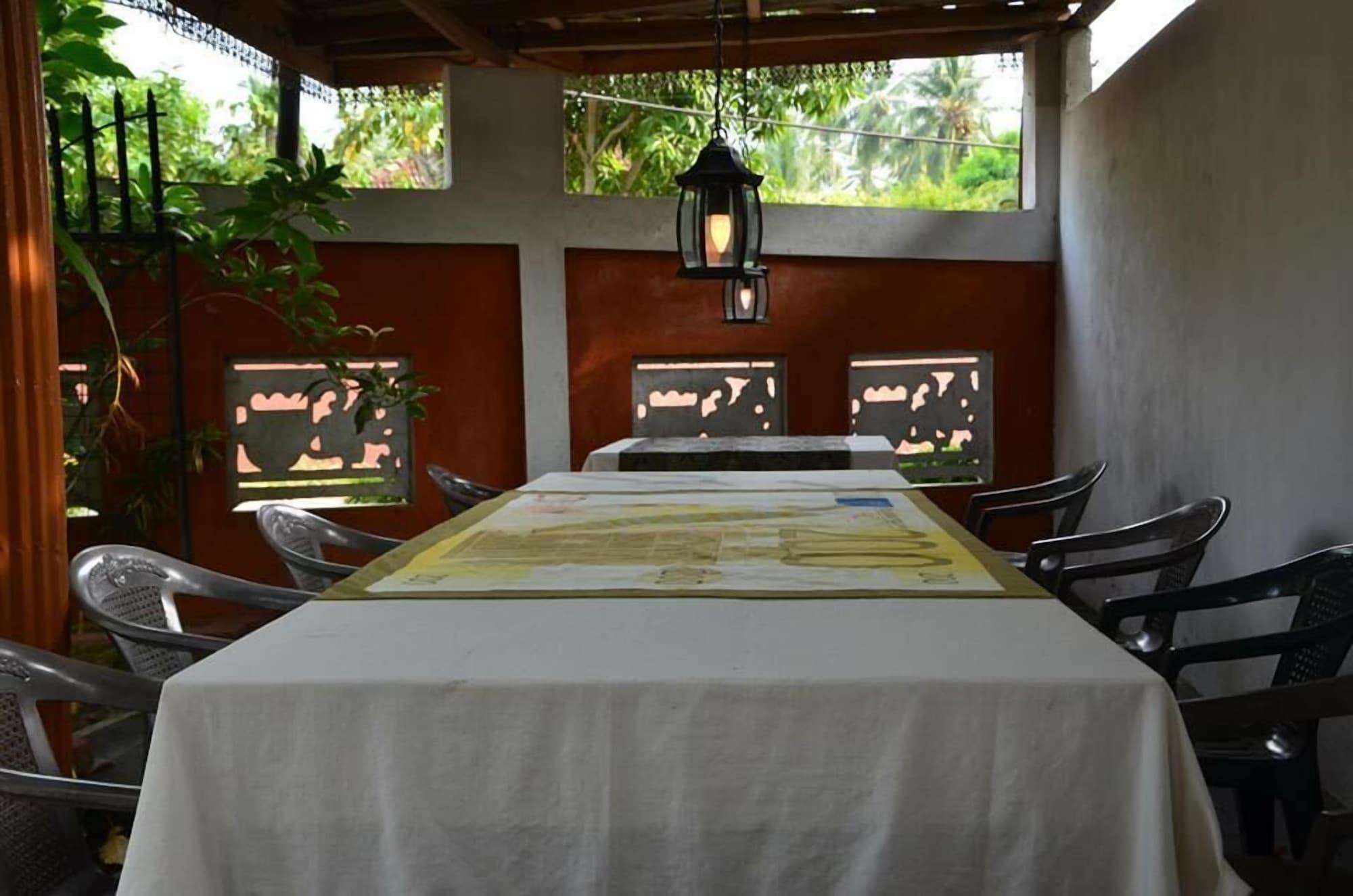 Comodidades del Alojamiento Golden Lodge Tangalle