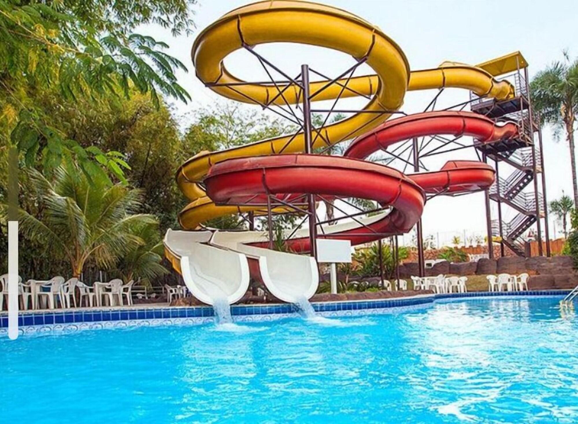 Variados (as) Apto 801 Golden Dolphin Grand Hotel