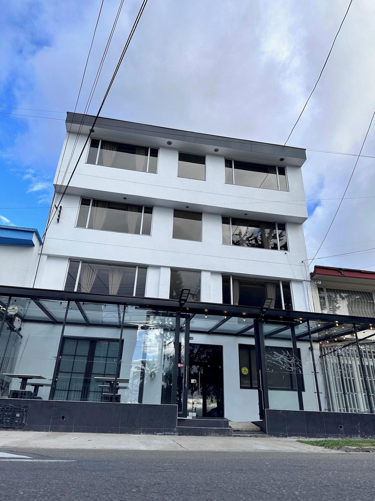 Vista Exterior Hotel Embajada 44