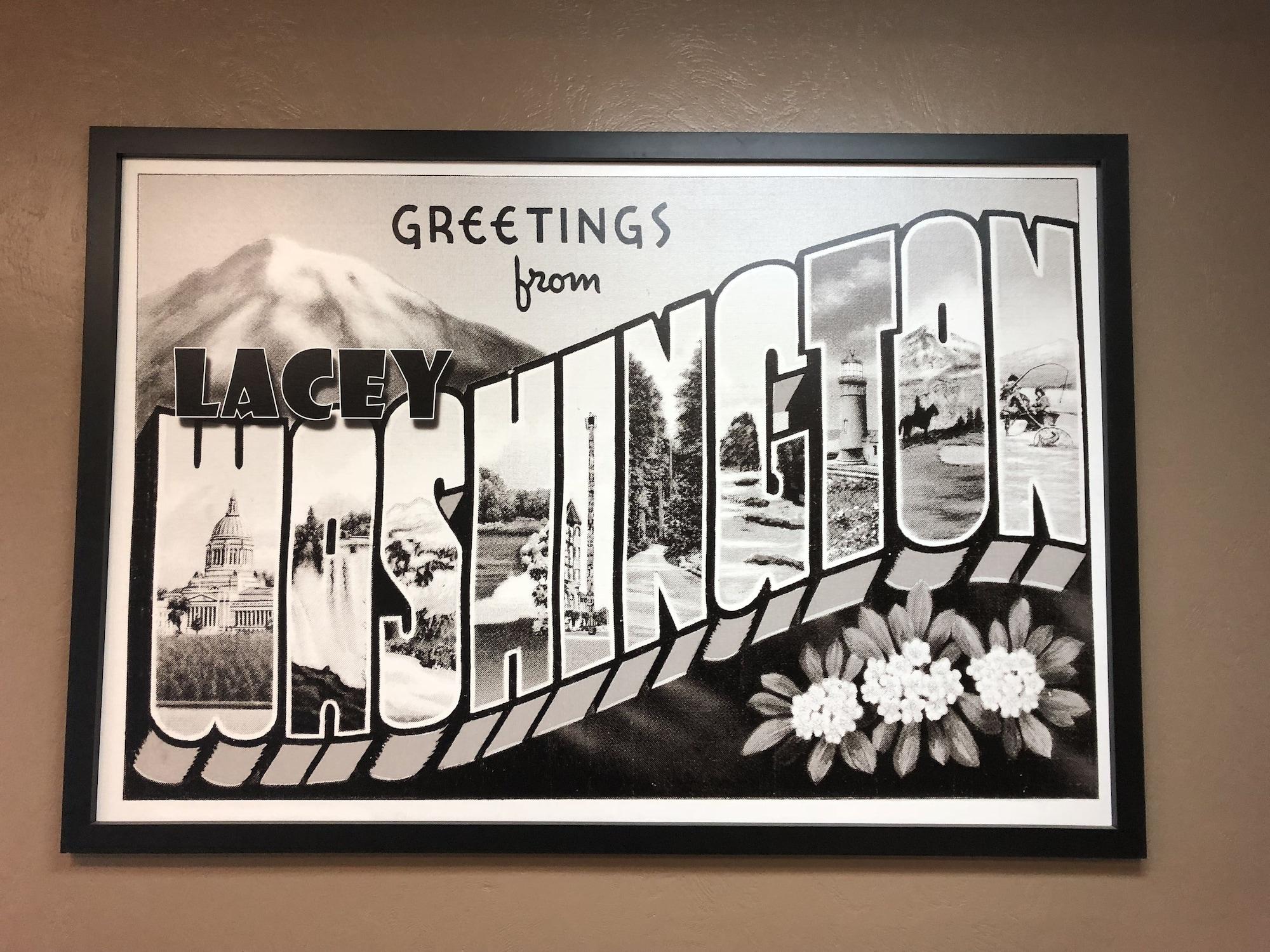 Vista Lobby Super 8 by Wyndham Lacey Olympia Area