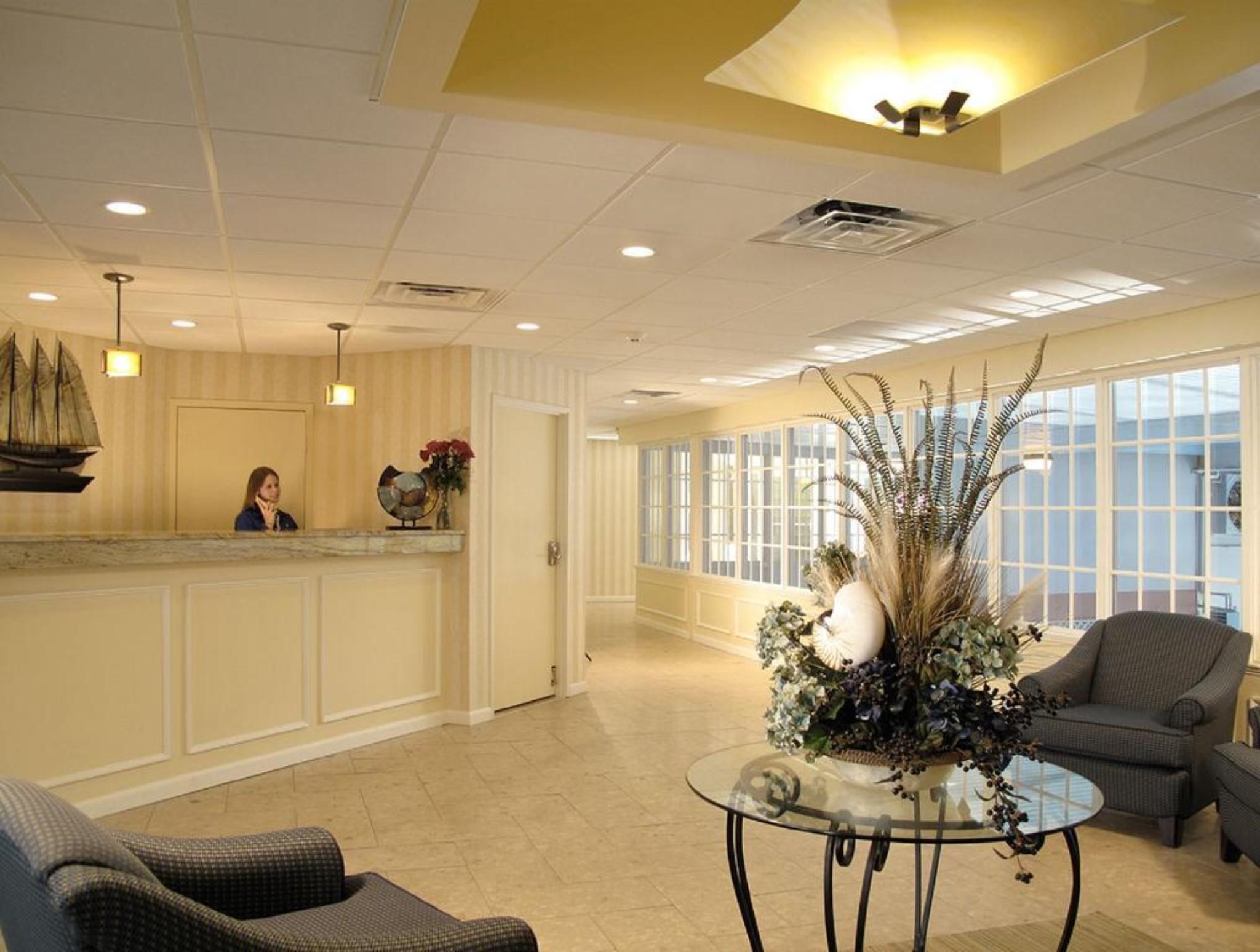 Vista Lobby Comfort Inn Hyannis - Cape Cod