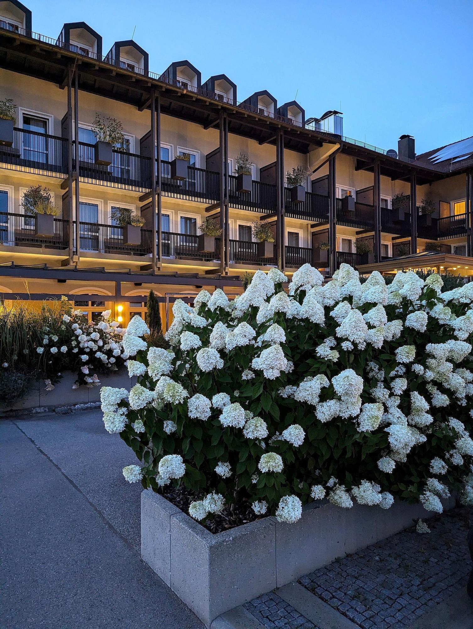 Vista Exterior Bauer Hotel & Restaurant