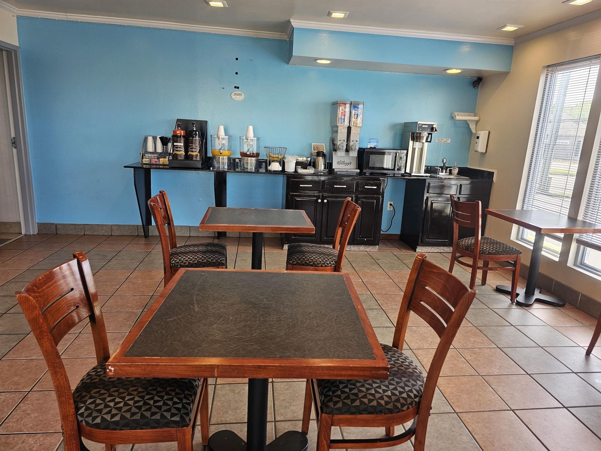 Bar/Salón Budgetel Inn & Suites