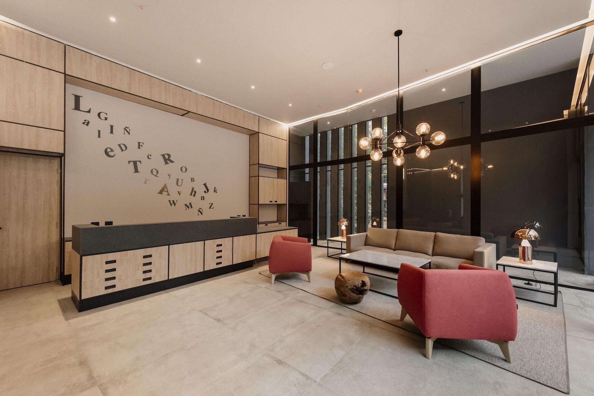 Vista Lobby Lettera Hotel