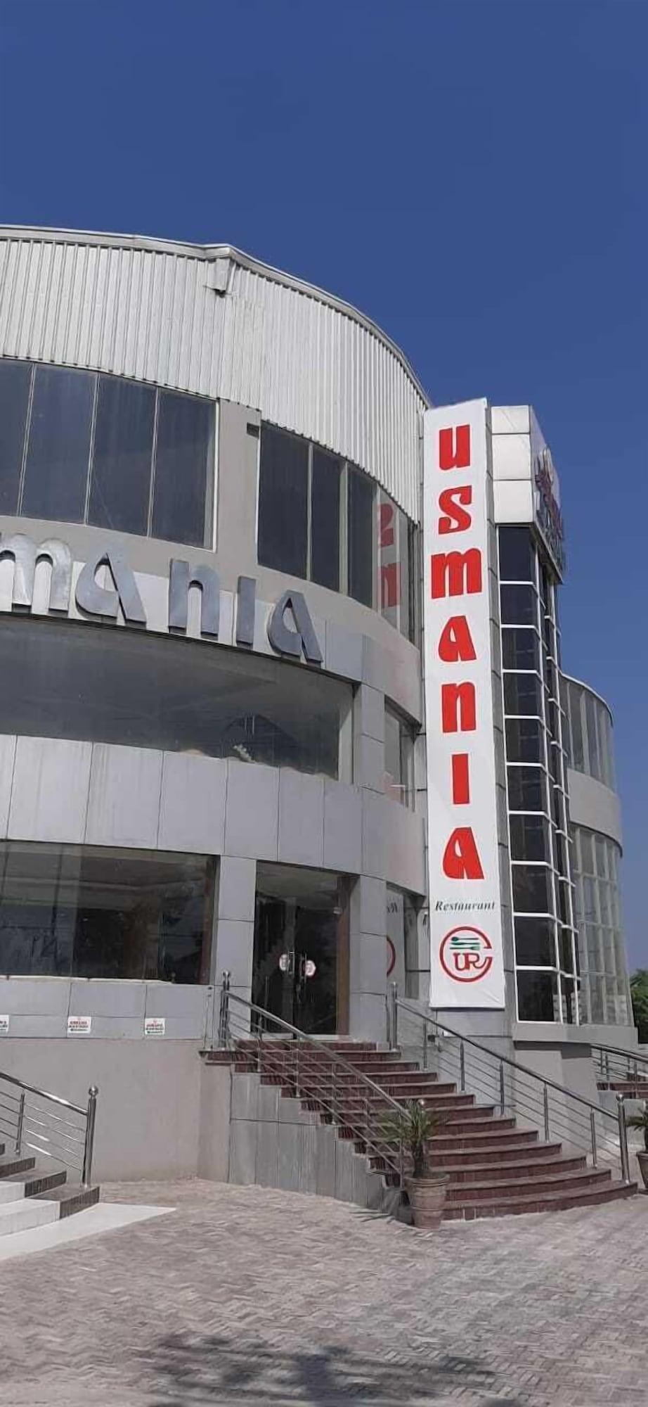 Varios Usmania restaurant and Civic Hotel