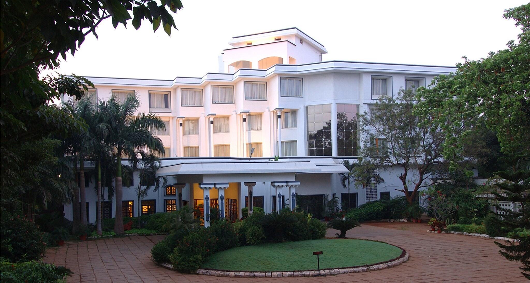 Vista Exterior Sangam Hotel in Thanjavur
