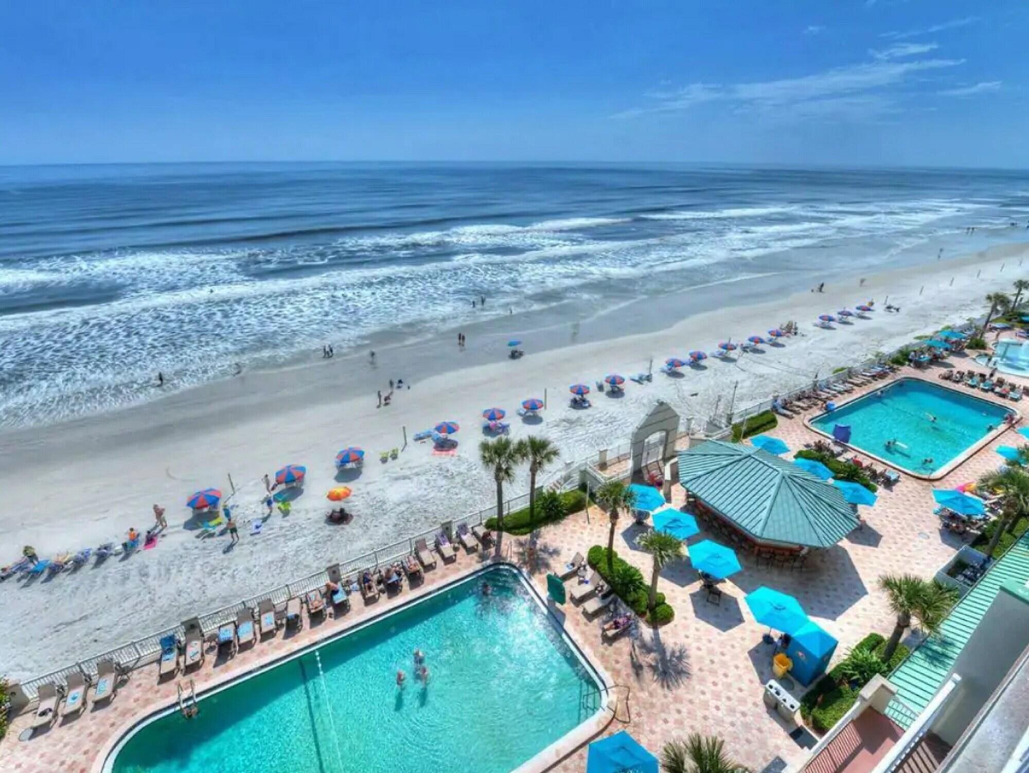 Pool view Daytona Beach Resort Studios