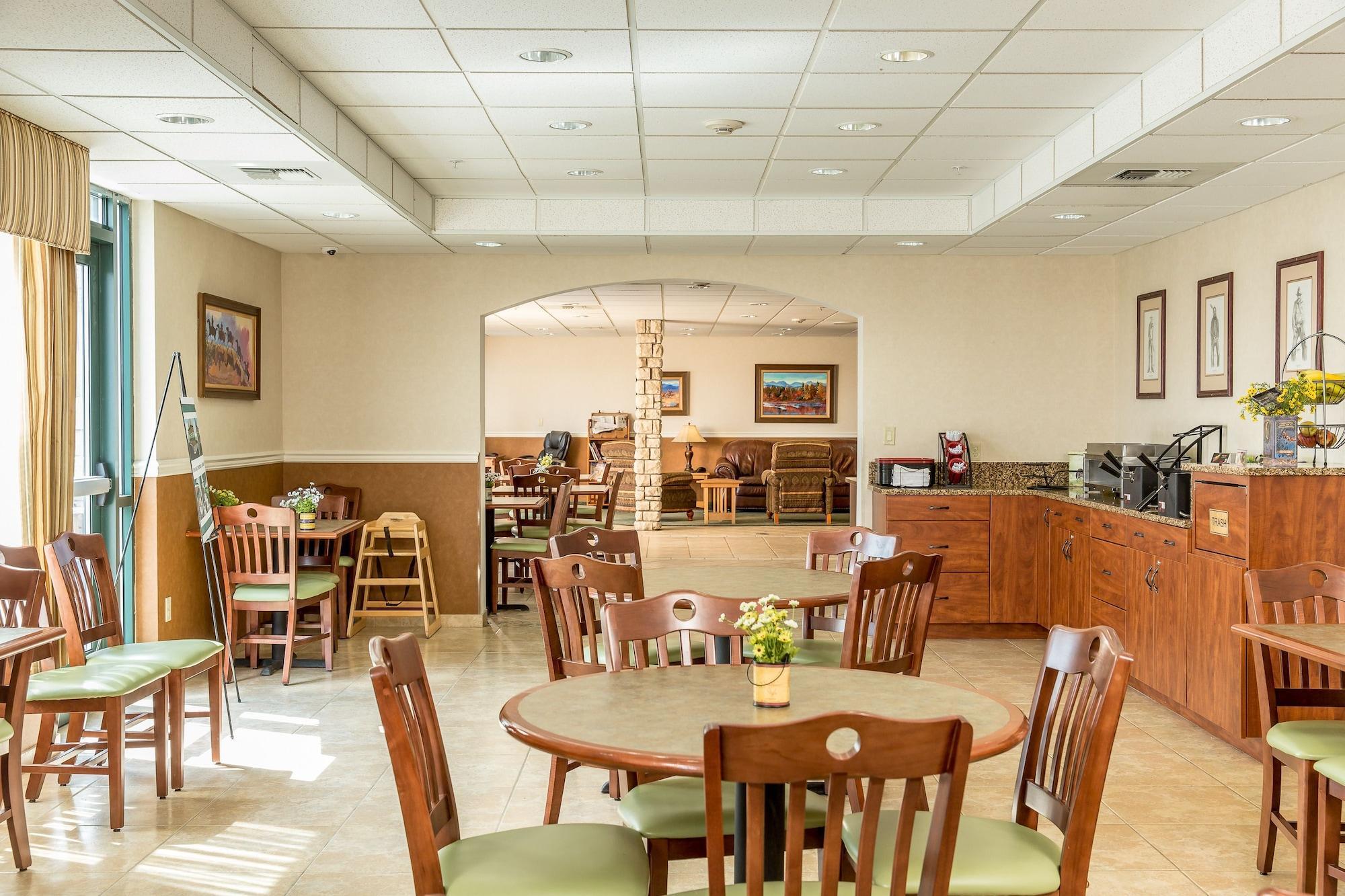 Vista Lobby Boothill Inn And Suites